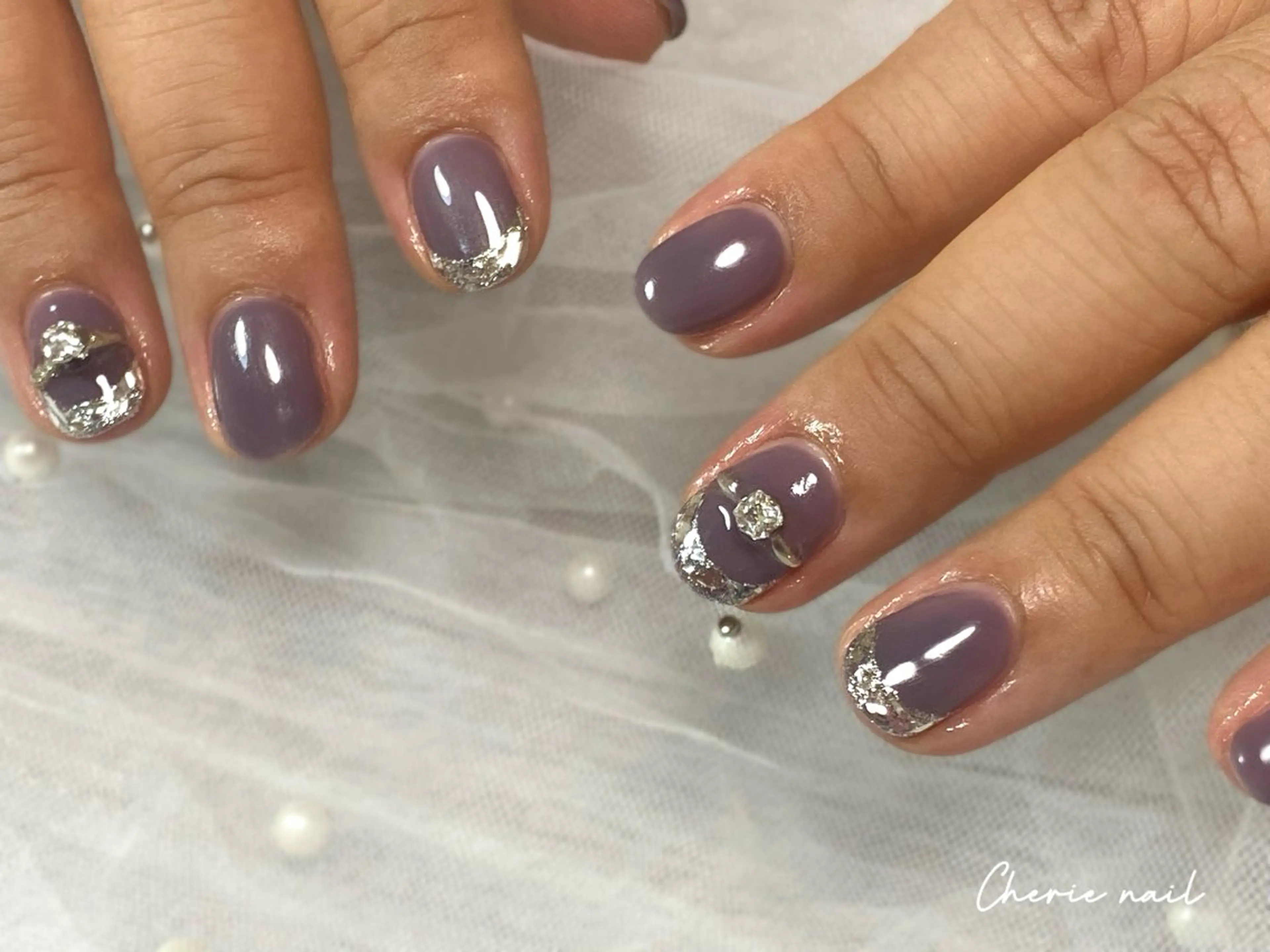 ネイル フレンチネイル ジェルネイル ガラスフレンチ パープル シルバー Cherienail yunaのネイルデザイン