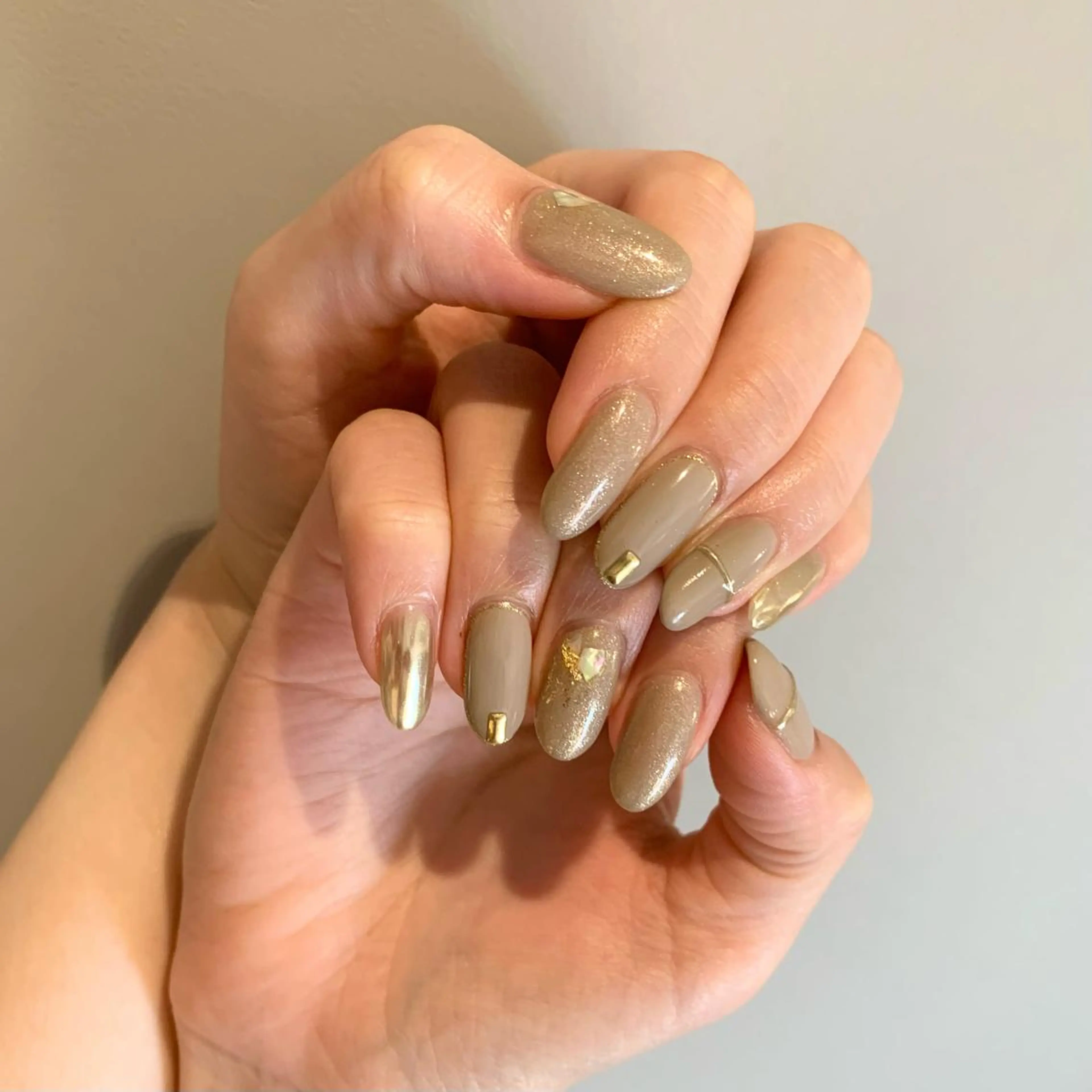 ネイル ハンドネイル ウシク ミユキのネイルデザイン