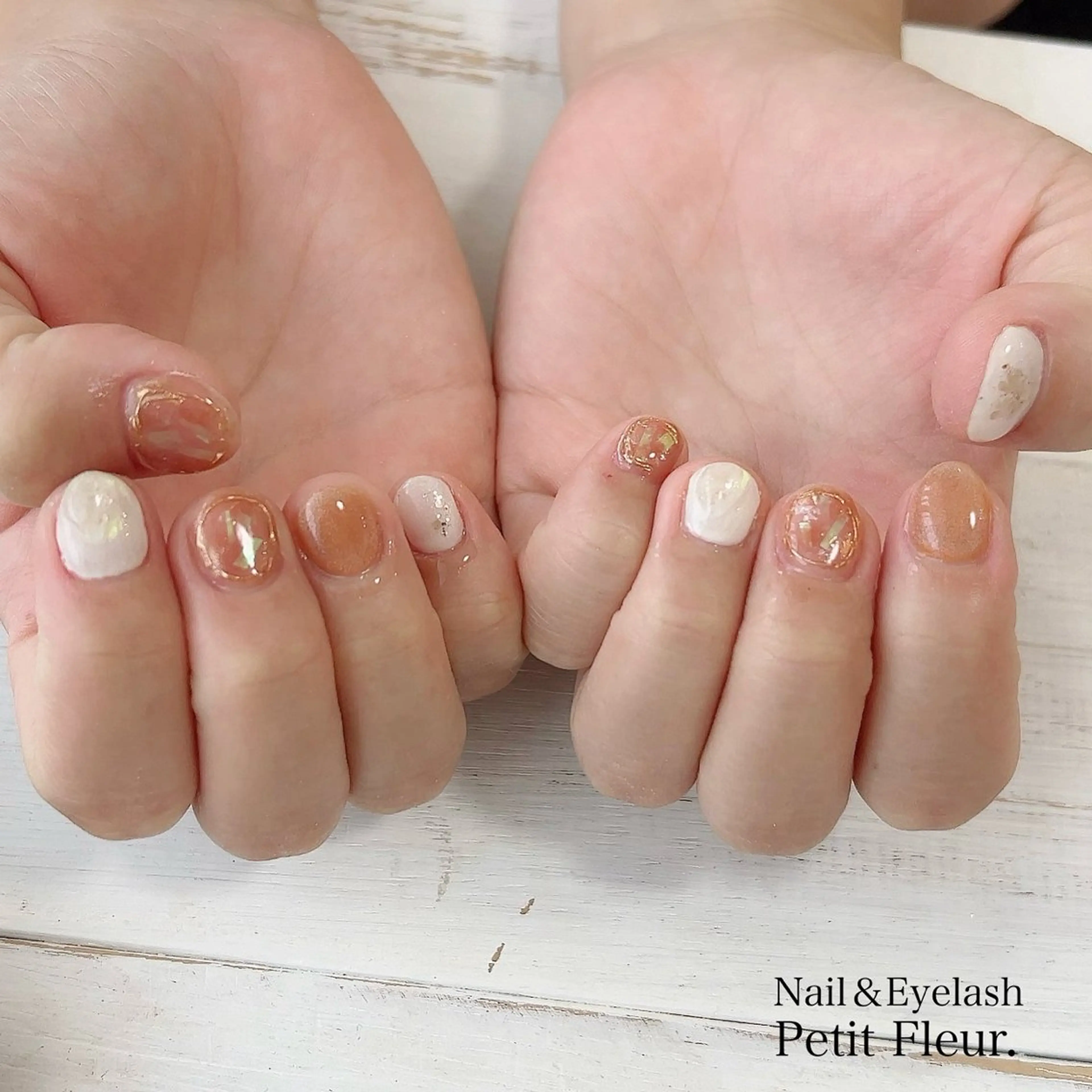 ネイル Petit Fleur所属・青柳 亜梨奈のマツエク・マツパデザイン