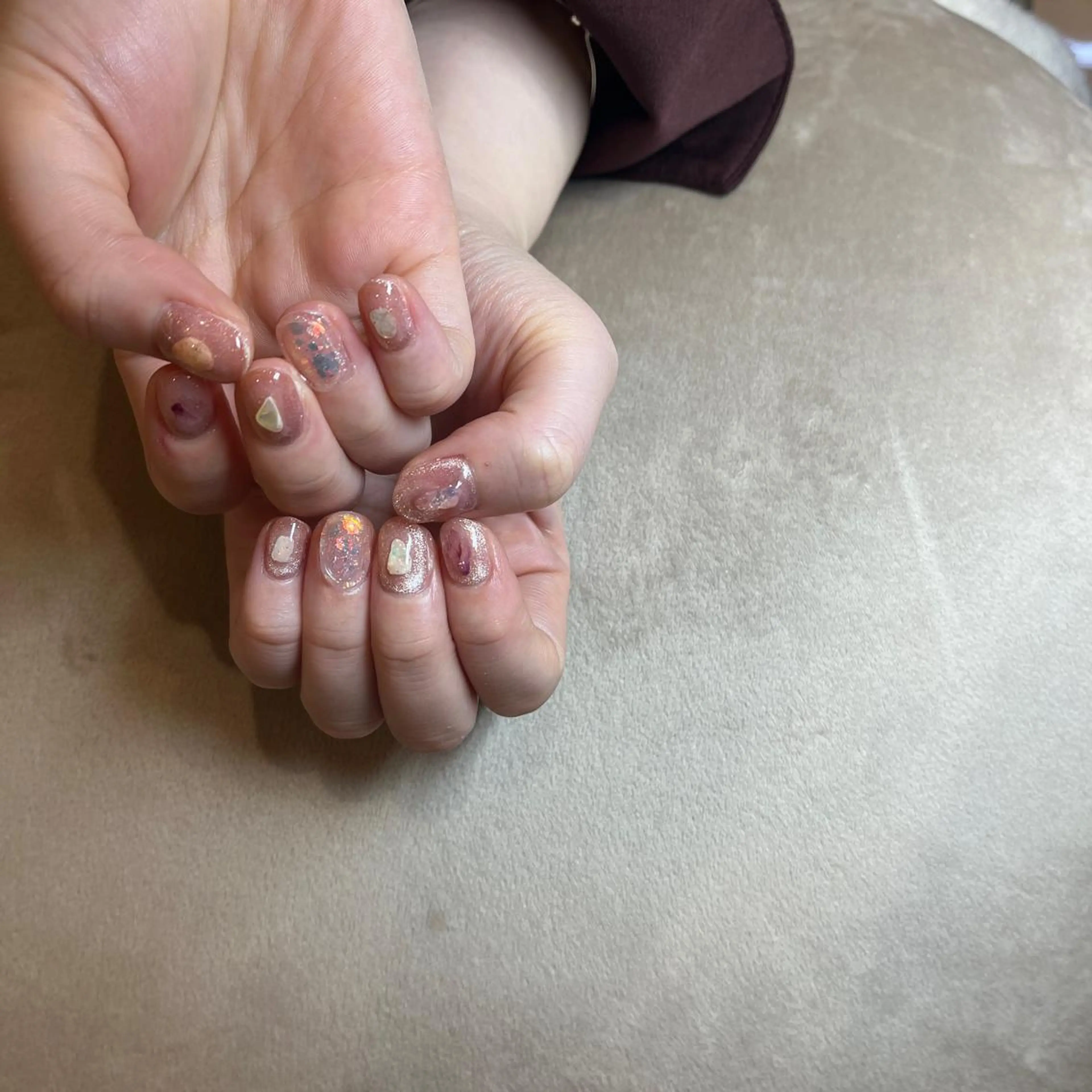 ネイル マグネットネイル ピンク フリーランス¨̮⃝ ネイリストOKADAのネイルデザイン