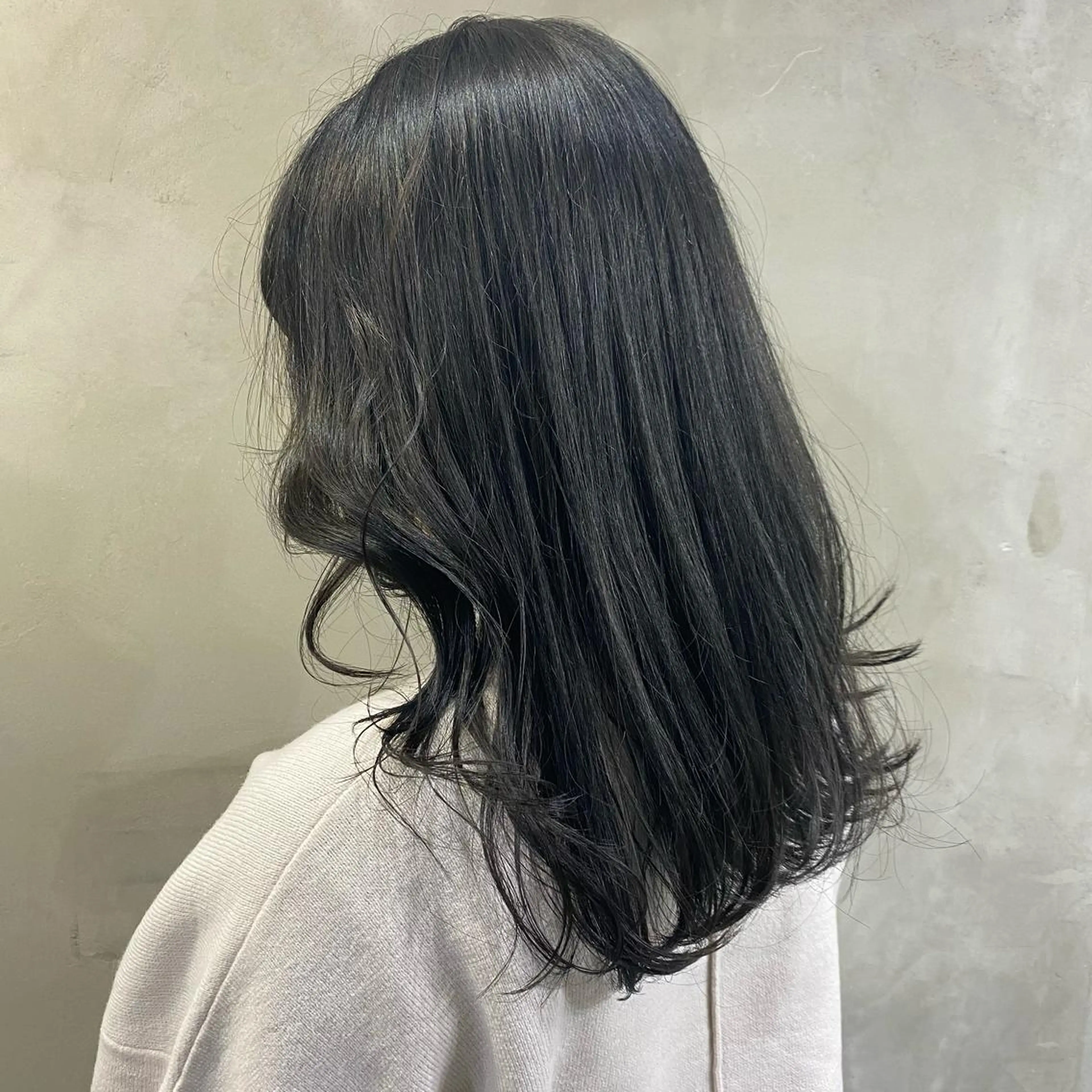 セミロング kai .のヘアスタイル