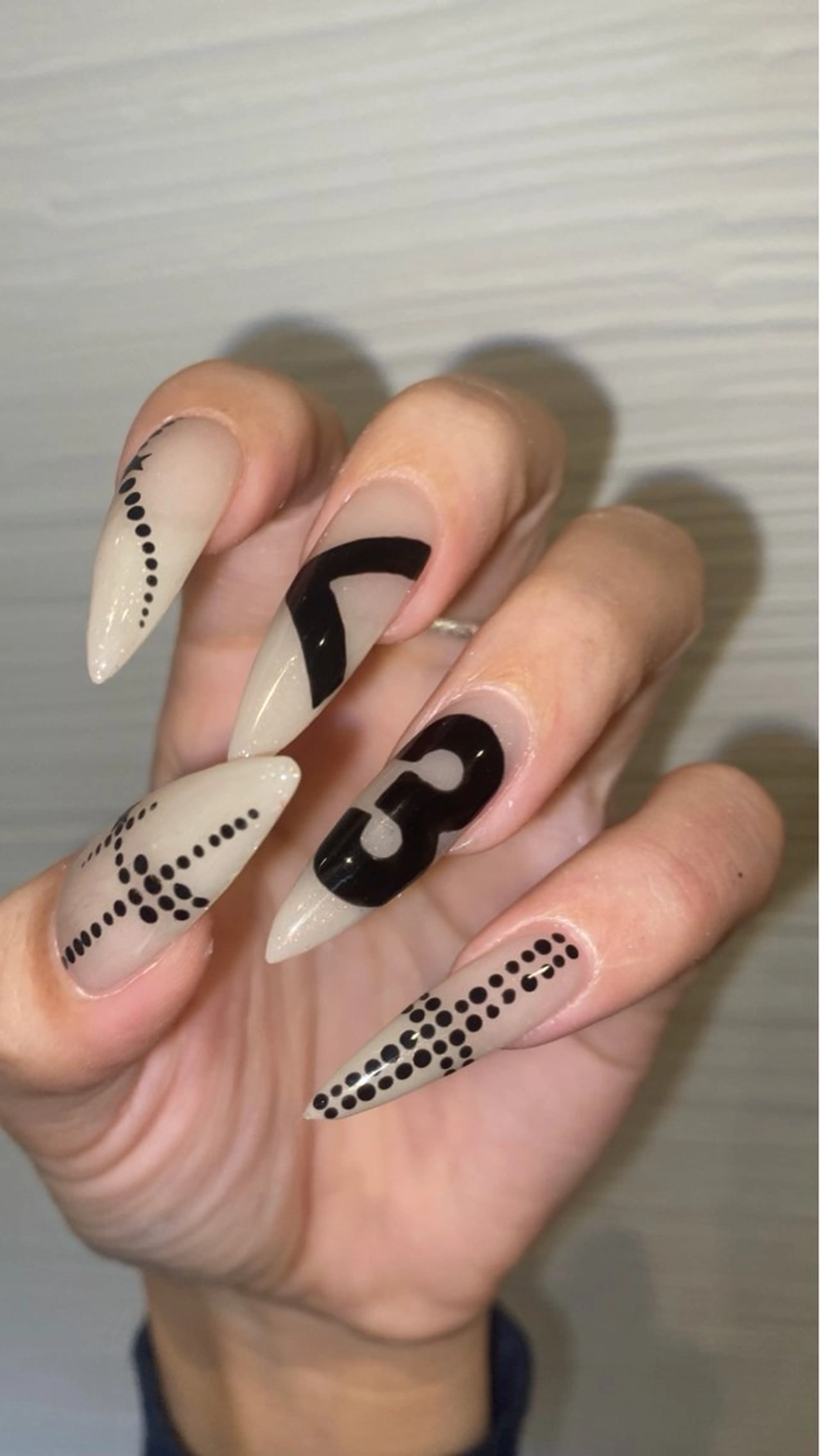 ネイル ハート ハンドネイル SALON MIMI所属・髙橋 彩乃のネイルデザイン