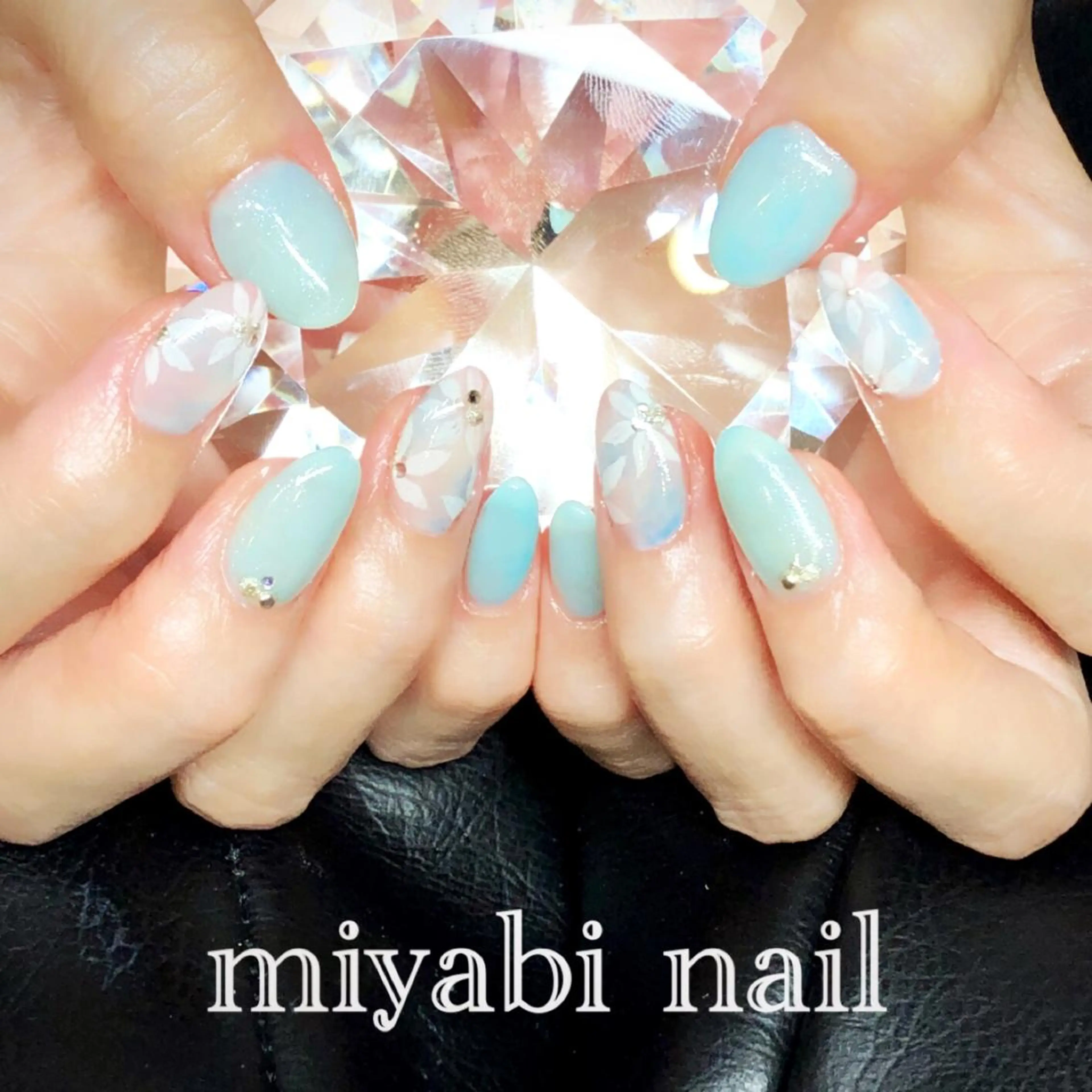 ネイル アートネイル ブルー フラワーネイル ジェルネイル 持ち込み ハンドネイル miyabi nail 桂川駅近くのネイルデザイン
