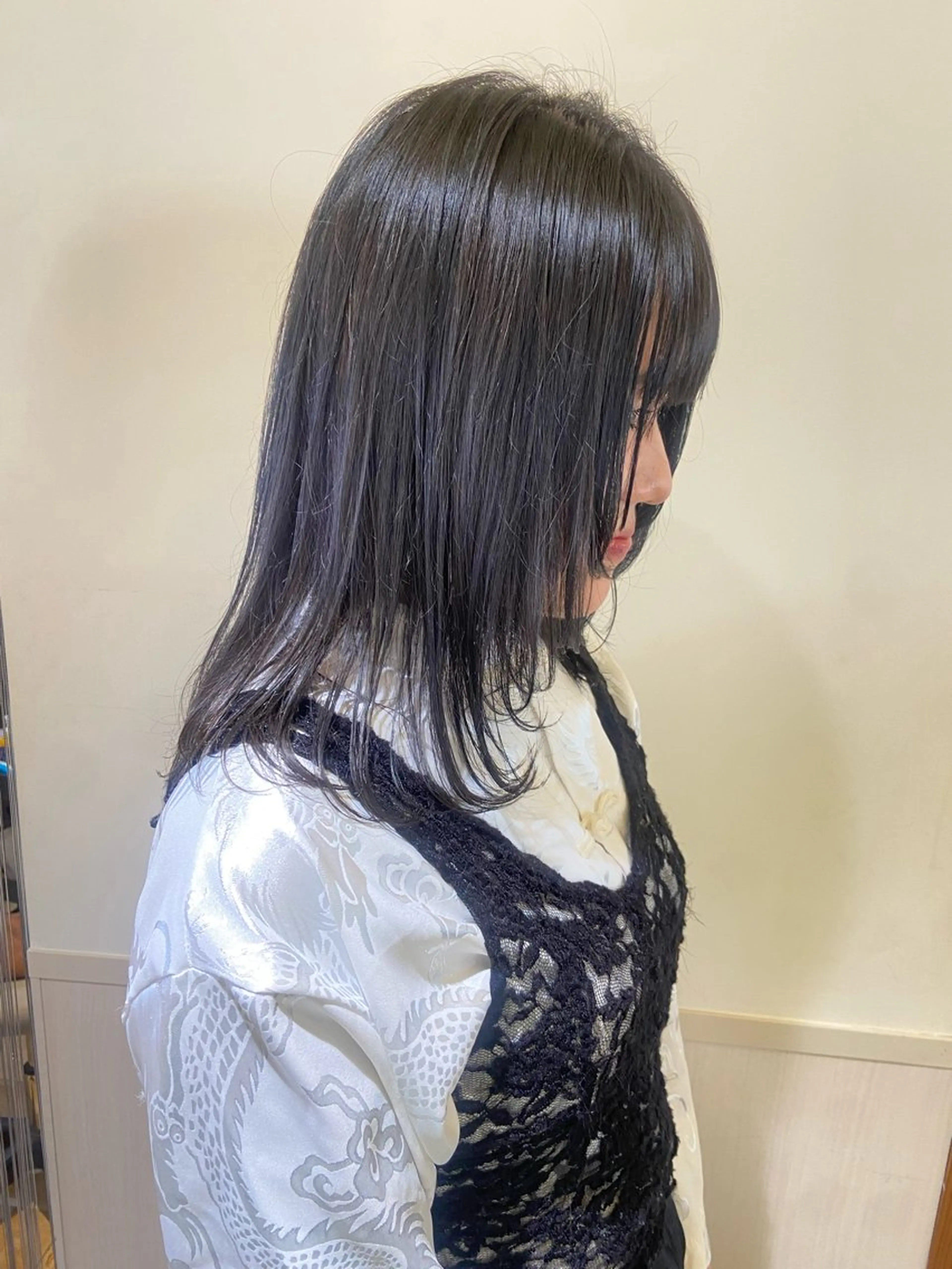 ミディアム カラー カット ヘアカラー トリートメント 🐺ウルフ/レイヤー 似合わせ‎🤍沙羅のヘアスタイル