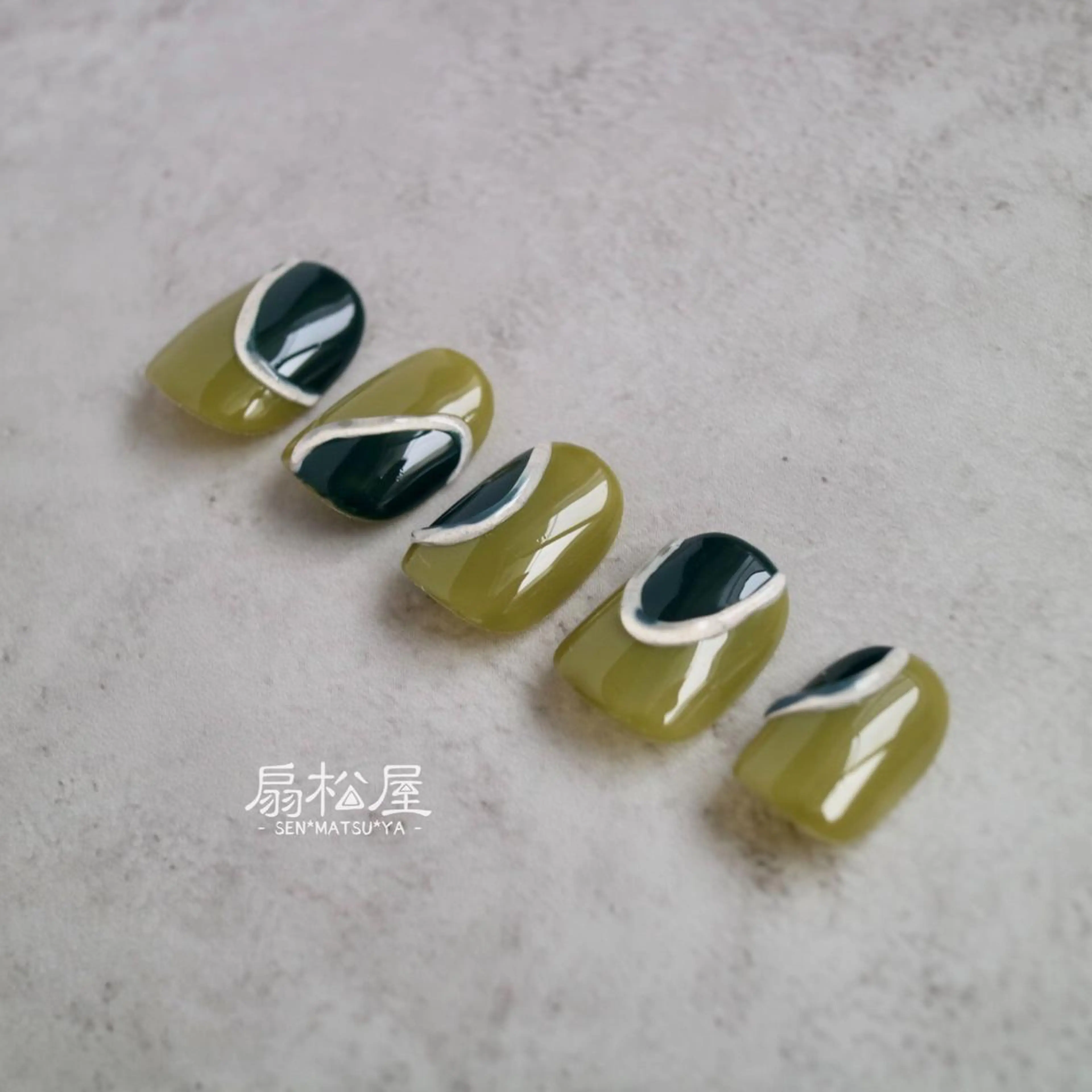 ネイル 扇松屋 marie.nのネイルデザイン