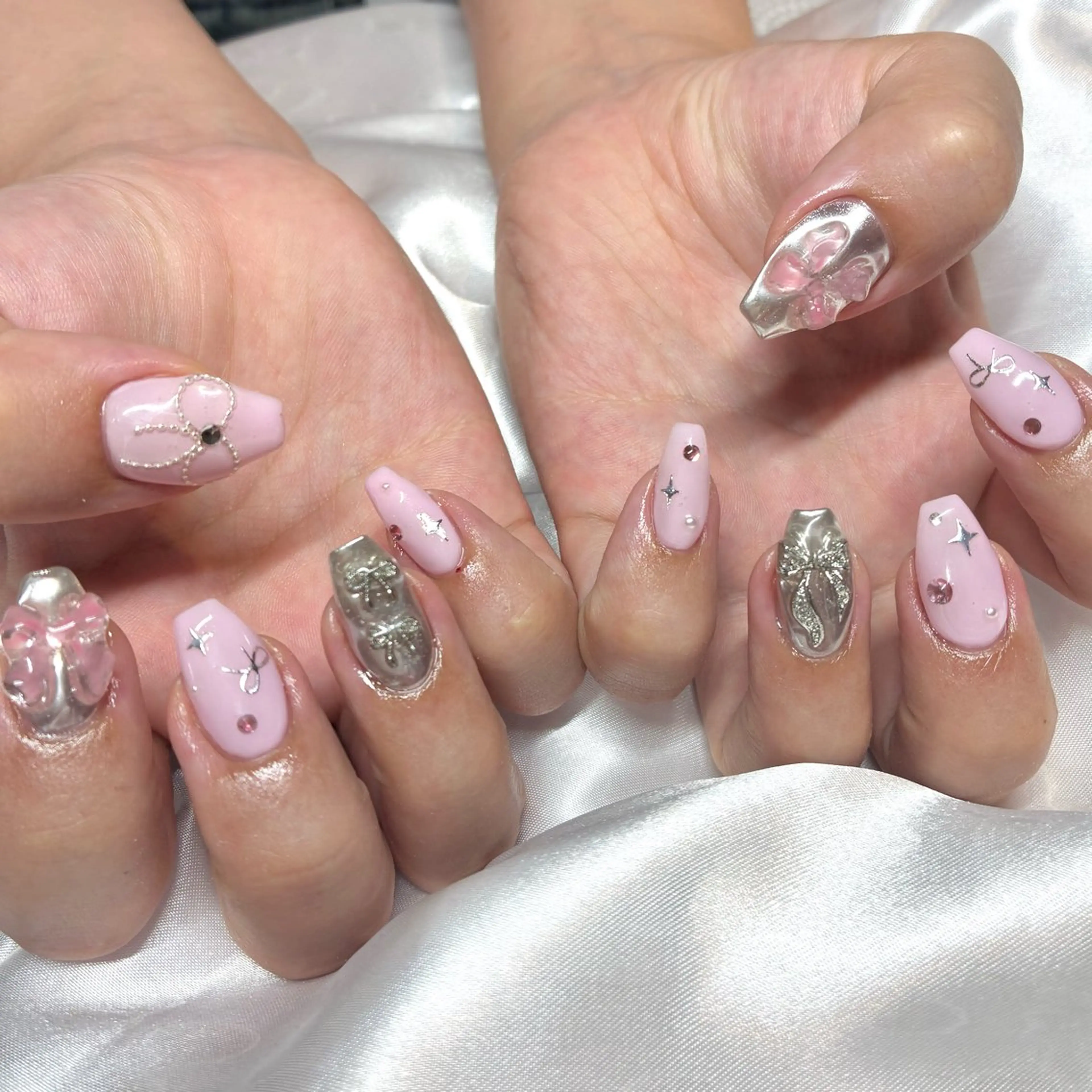 ネイル ミラーネイル ハンドネイル Nail ヌシん家 AKANEのネイルデザイン