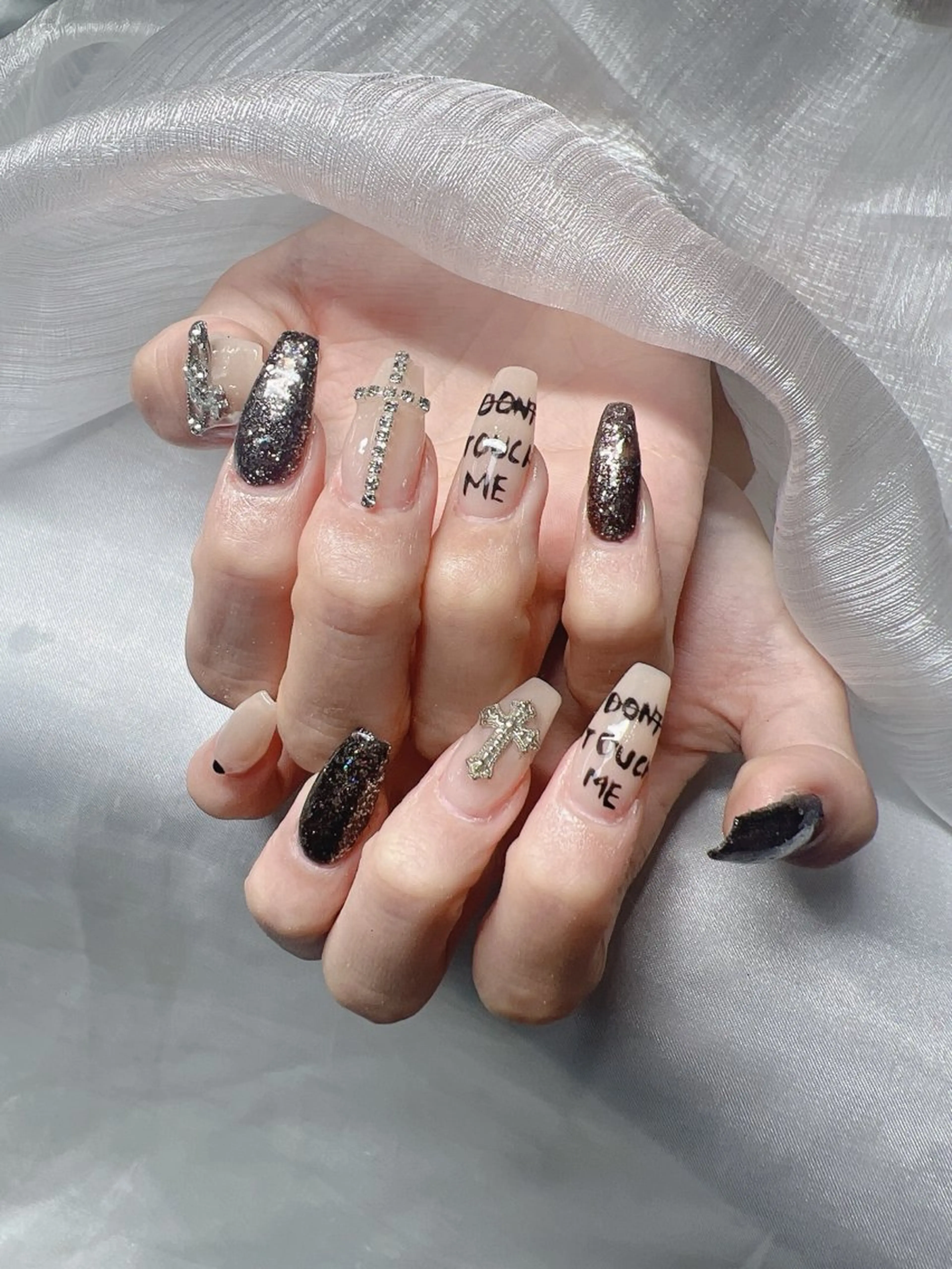 ネイル ハンドネイル Lee Nailsのネイルデザイン