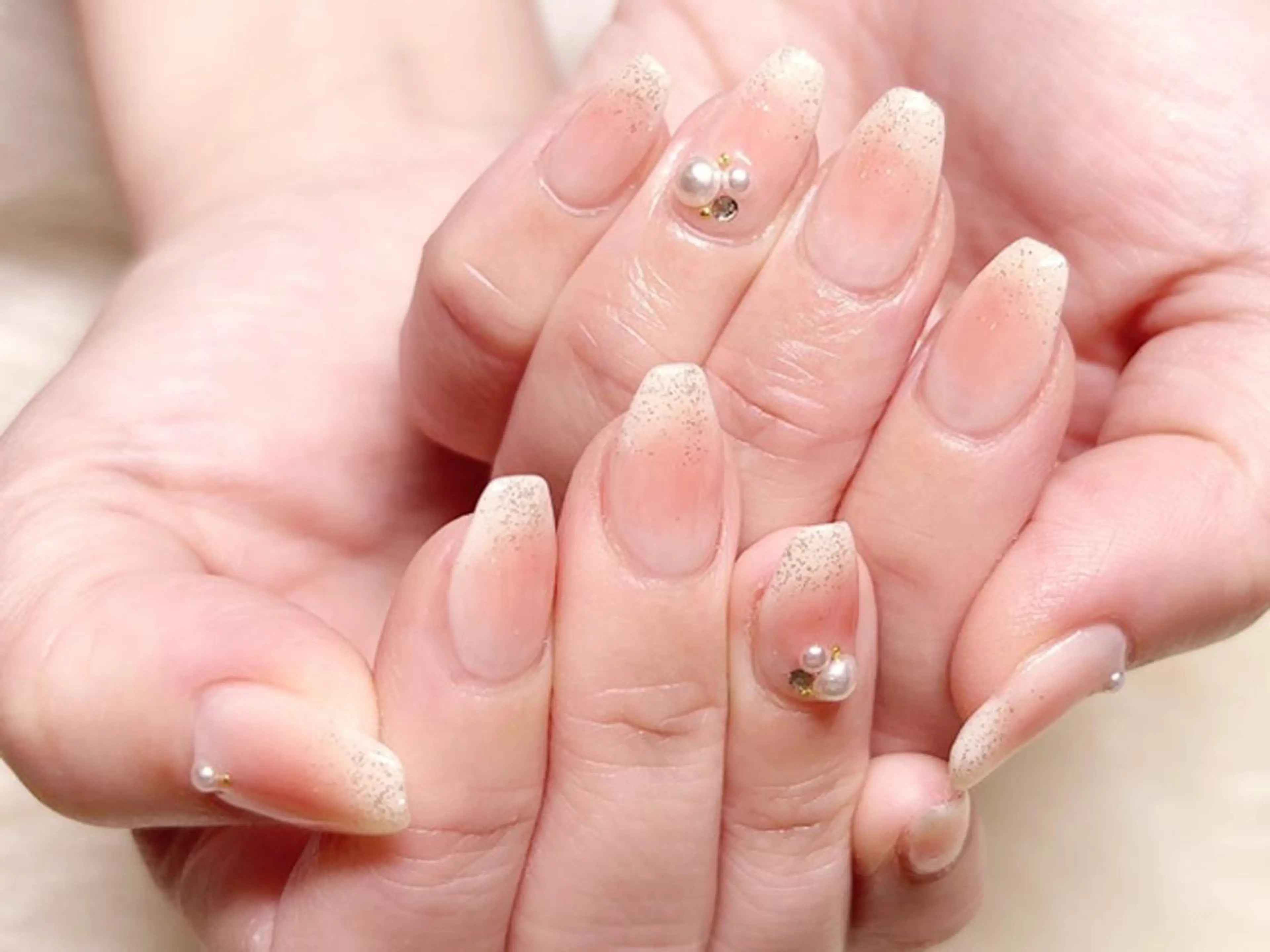 ネイル ハンドネイル Miku. Nのネイルデザイン