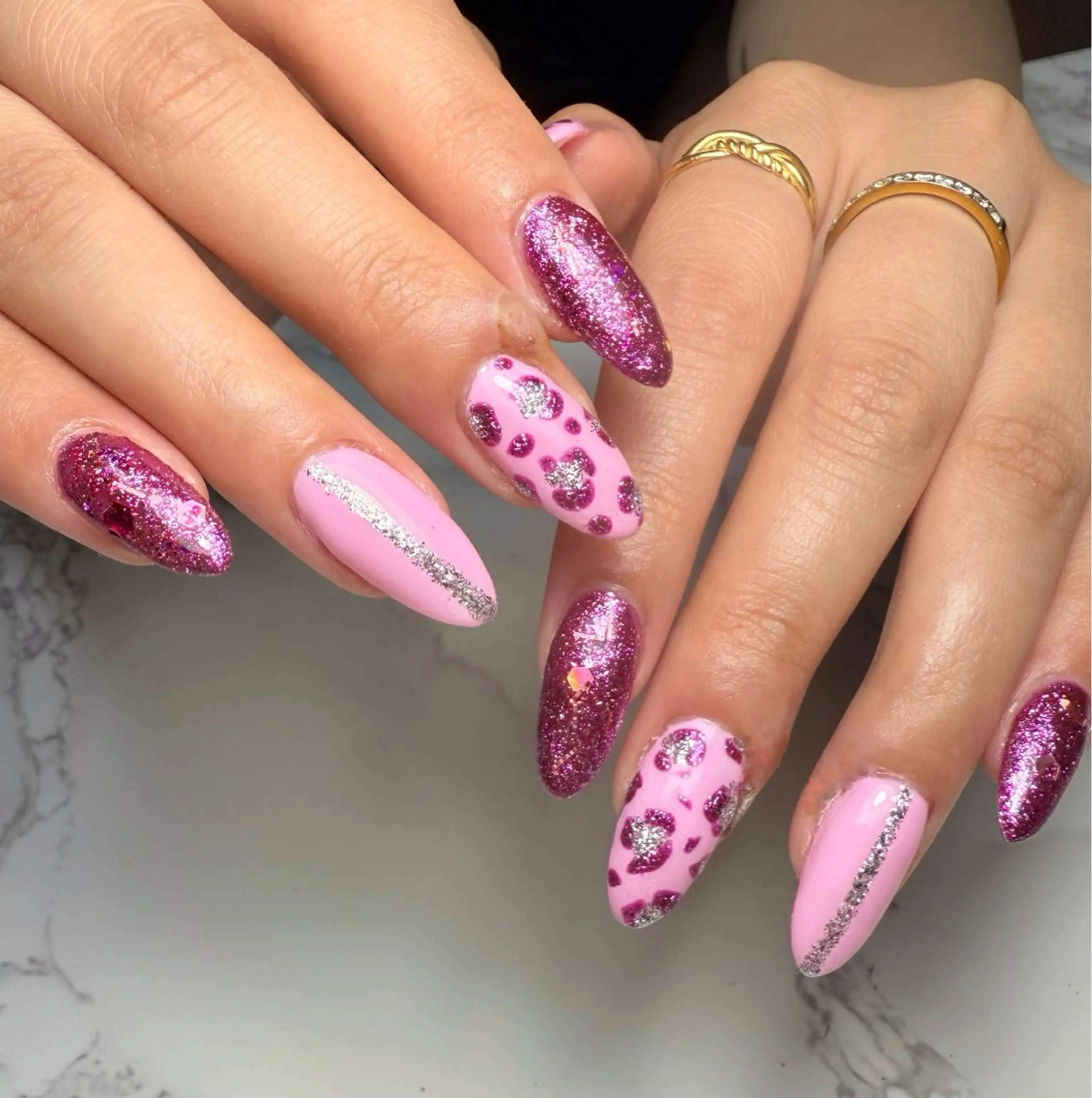 ネイル アニマル柄 アートネイル チークネイル フレンチネイル 氷ネイル・うるうるネイル M.N_ nailのネイルデザイン