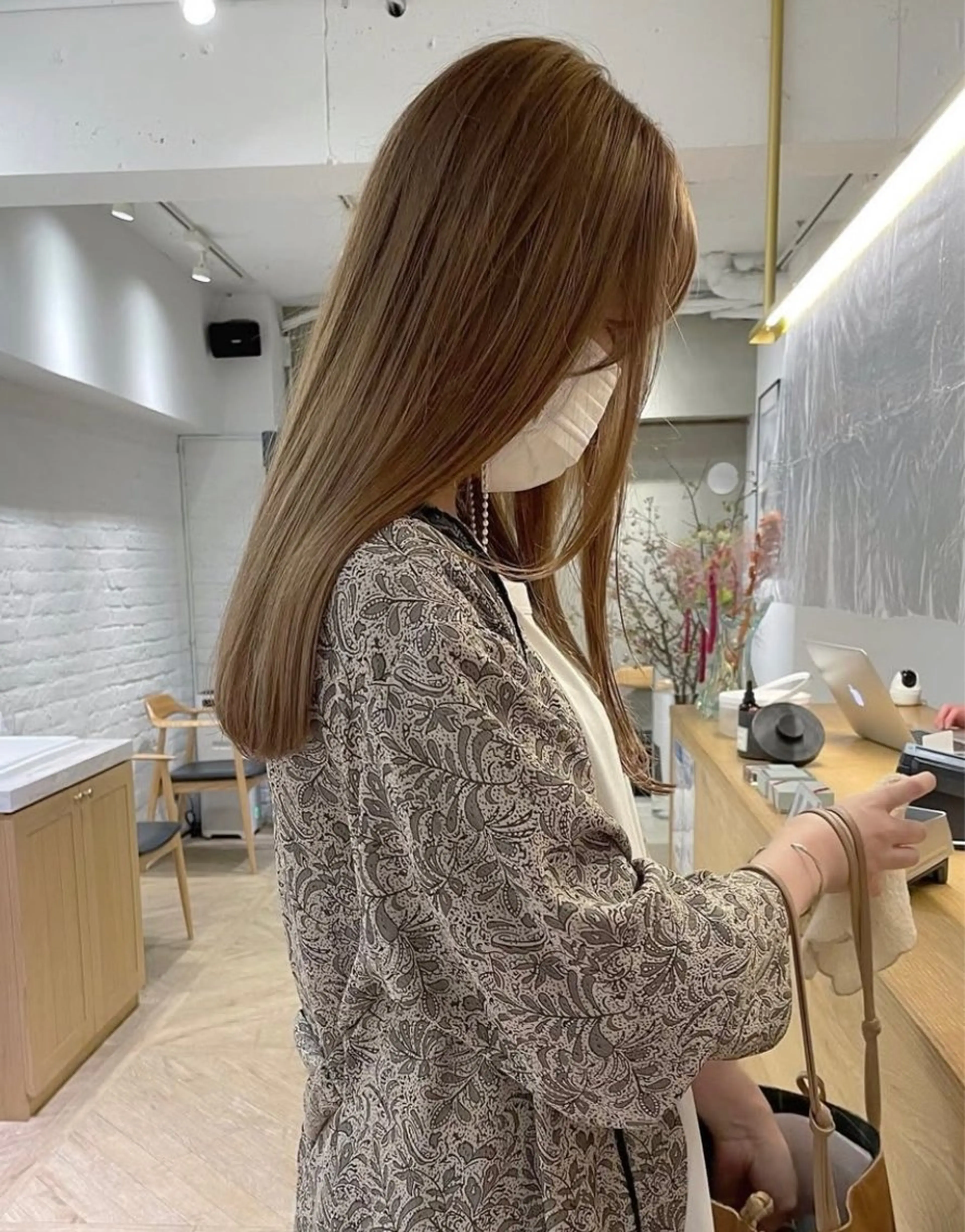 ロング カラー ベージュカラー ブリーチ ヘアカラー 高発色ブリーチ/ ハイレイヤー🪽aiのヘアスタイル