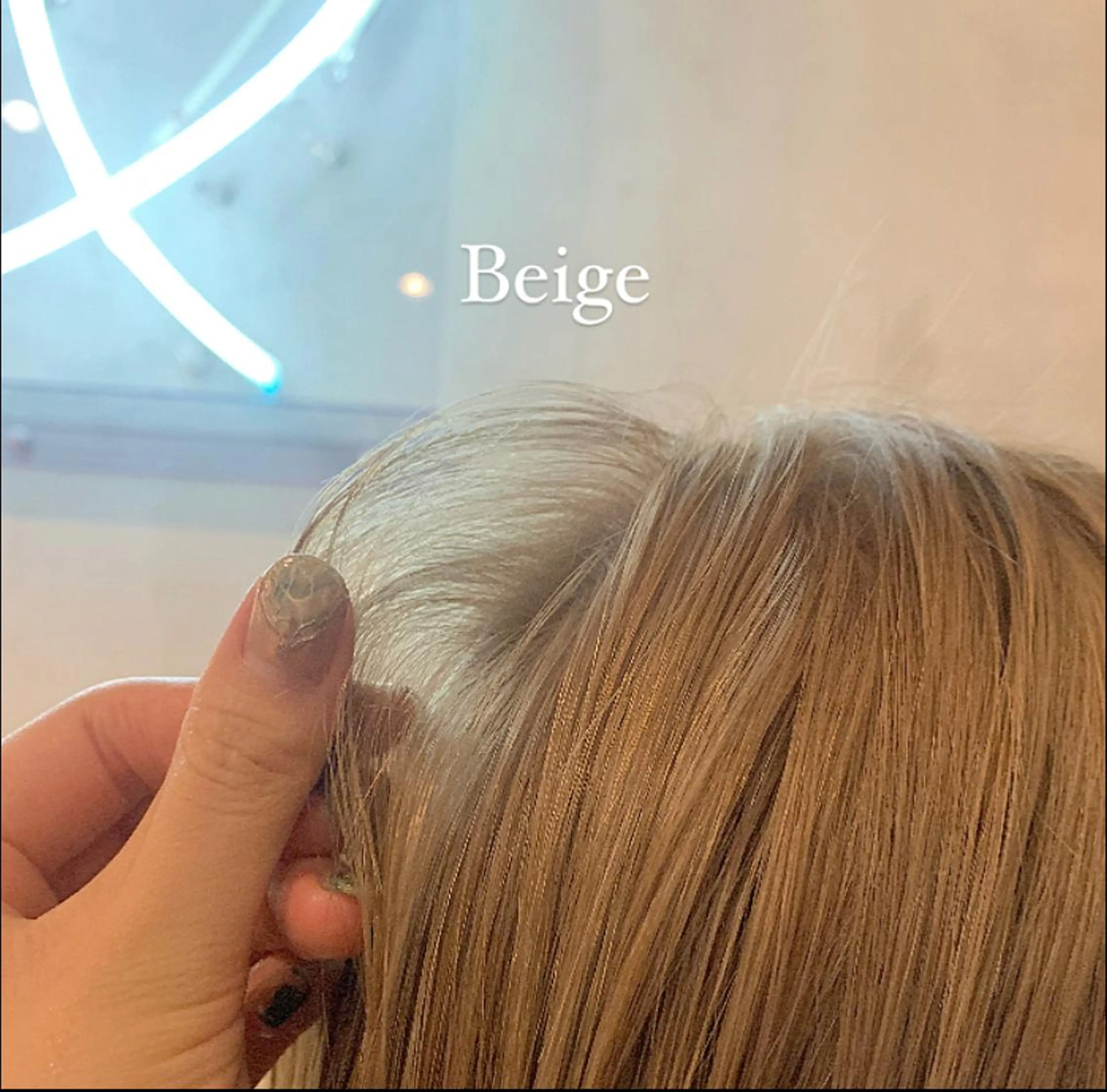 セミロング カラー murai airiのヘアスタイル