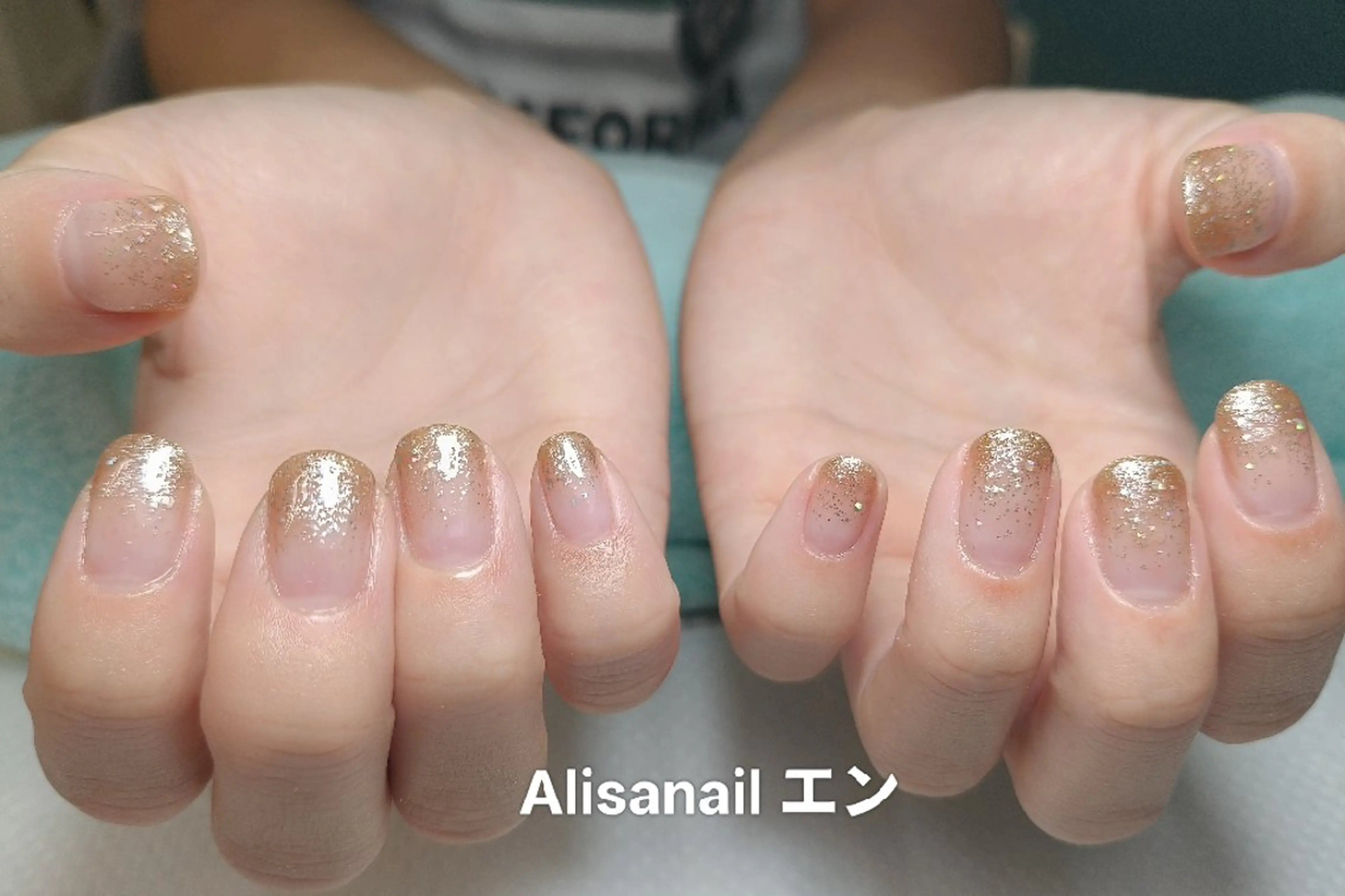 ネイル グラデーション ラメ(グリッター) ラメグラデーション エ ンのネイルデザイン
