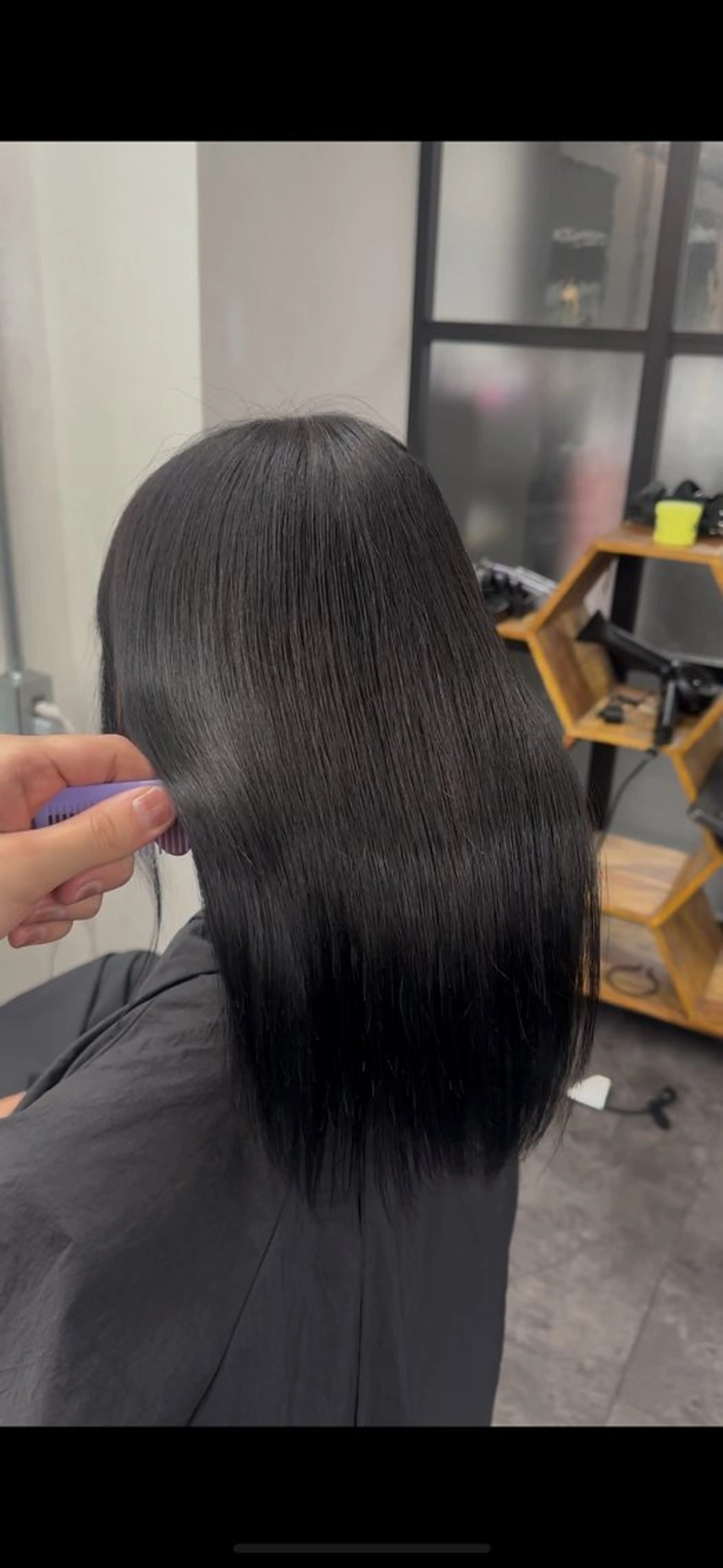 セミロング カラー 縮毛矯正 ✨レイヤーカット/透 名感カラー特化✨のヘアスタイル