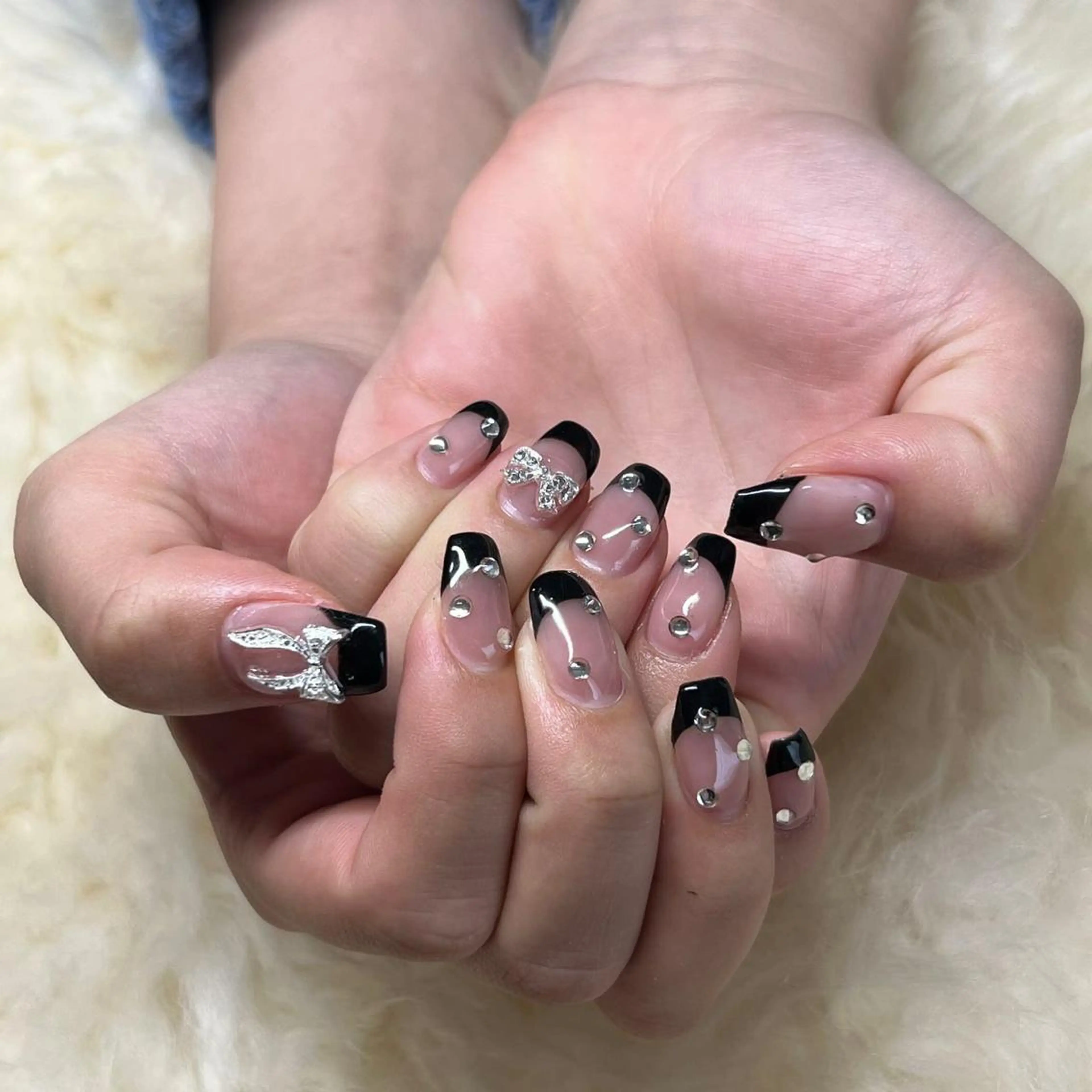 ミディアム ハンドネイル ハンドケア 💜MIYA nail川崎店のネイルデザイン