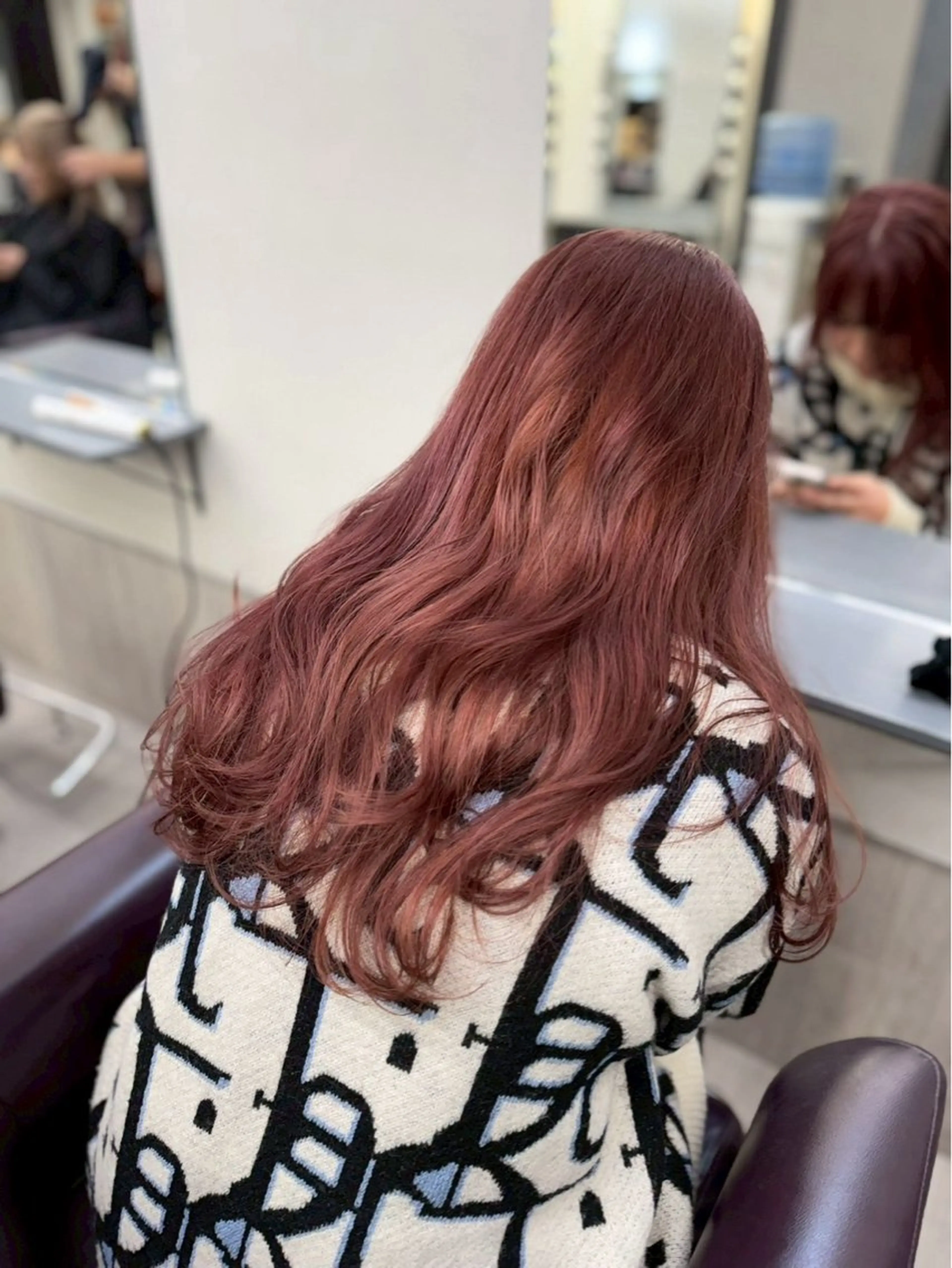 ロング カラー ヘアカラー トリートメント ミルクティー/ピンク /ブロンド 咲良のヘアスタイル