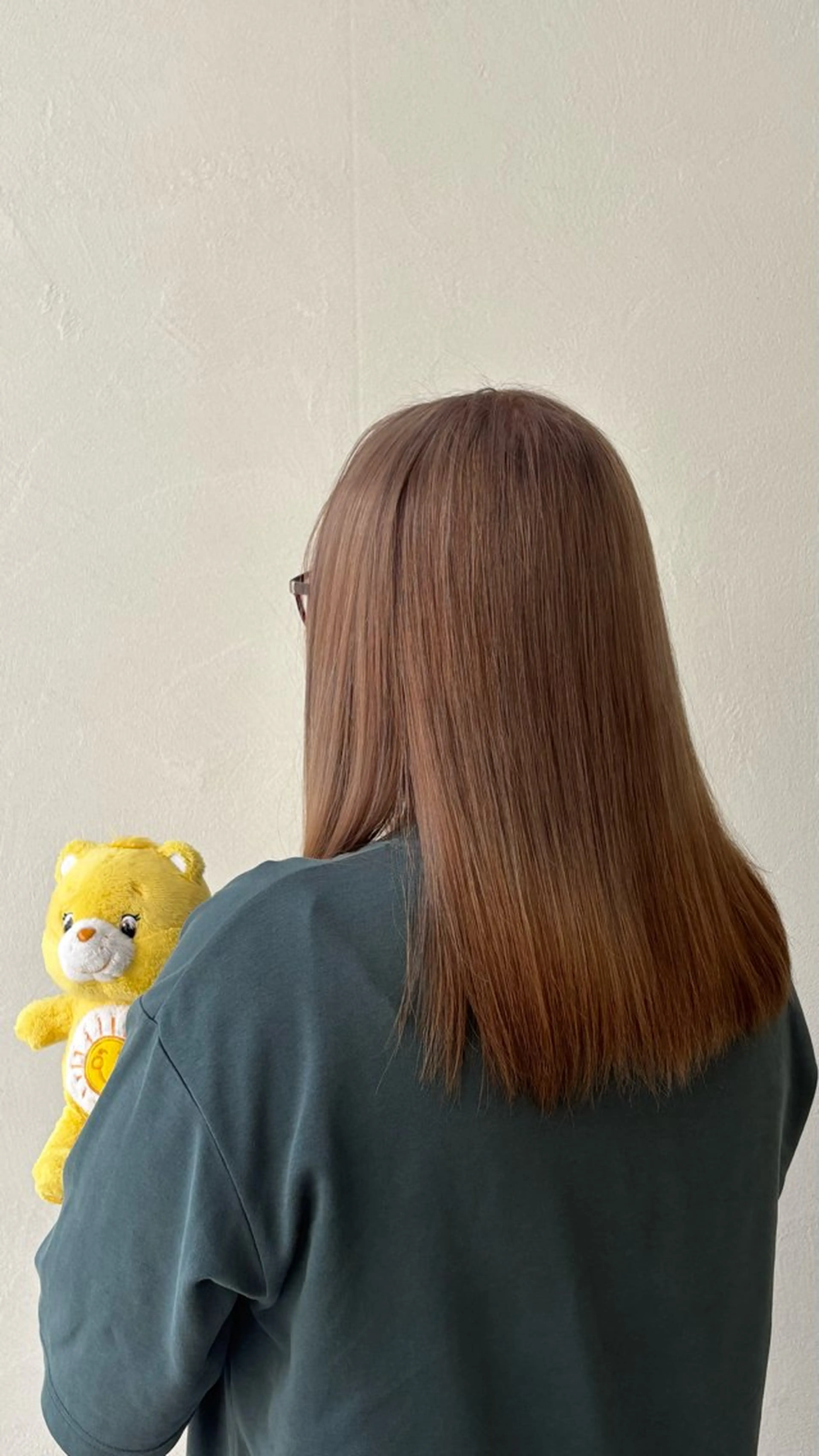 カラー ダブルカラー 野田 春華のヘアスタイル
