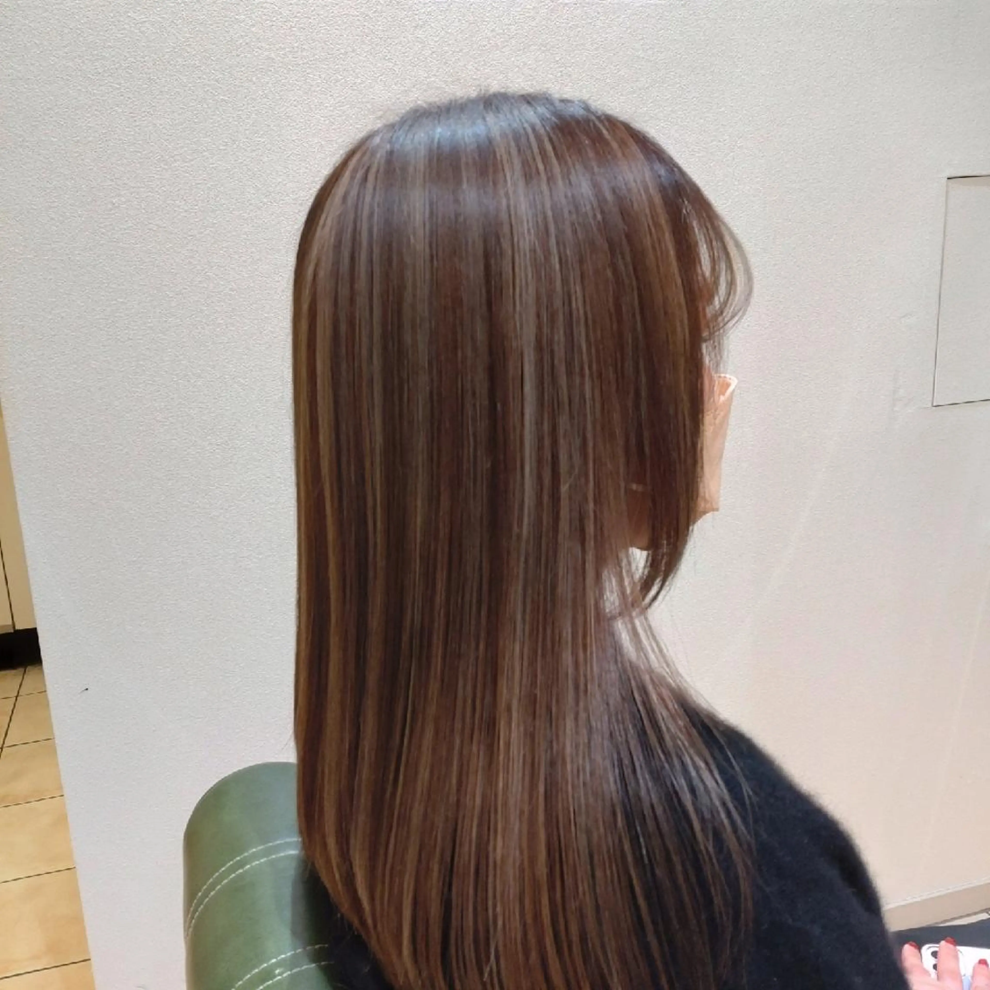 ロング カラー 大槻 百合子のヘアスタイル