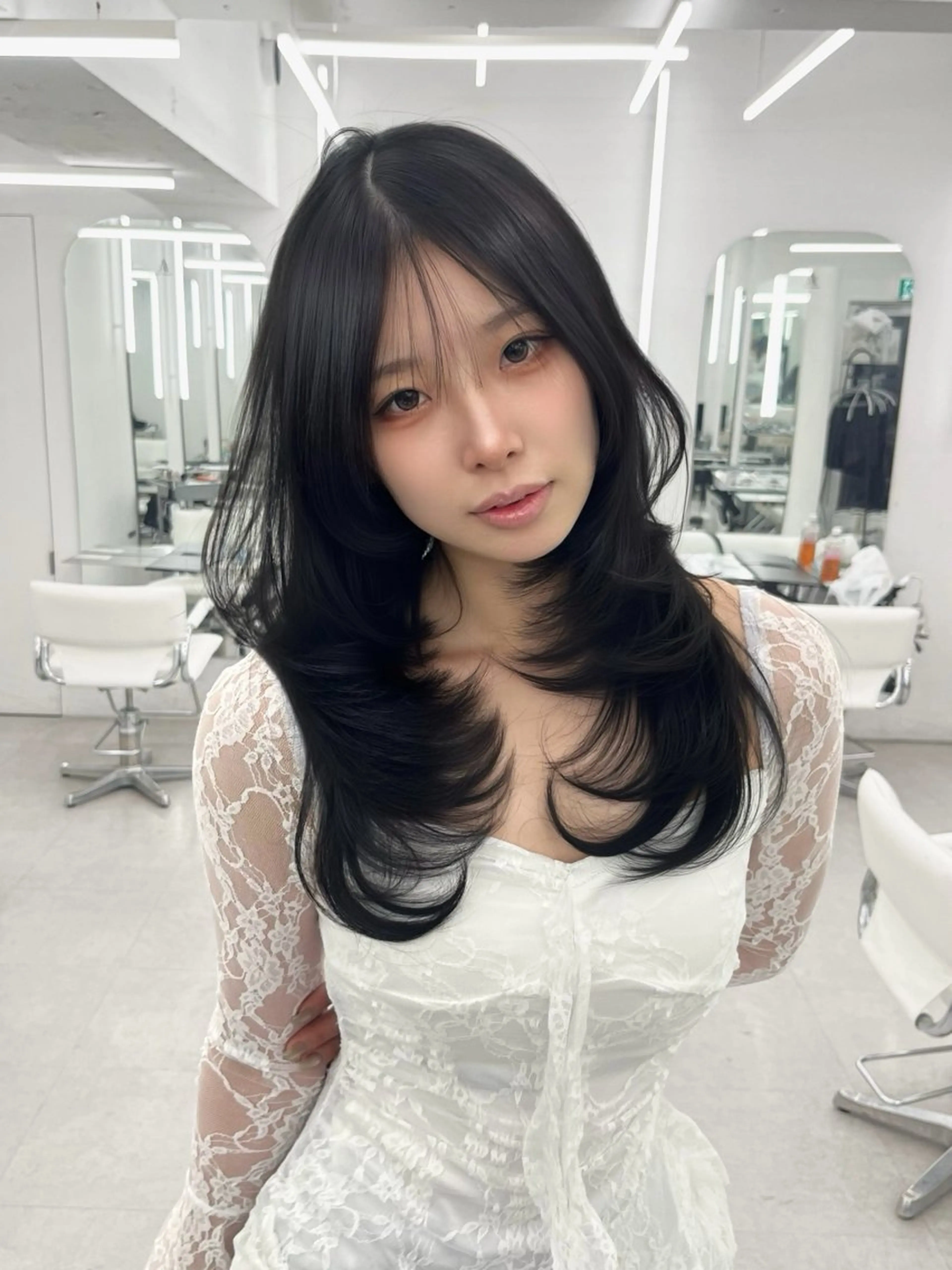 ロング カラー 透明感カラー ハッシュカット 髪質改善 韓国風ヘア レイヤーカット カット ヘアカラー トリートメント ヘッドスパ 透明感カラー✨🩵 韓国ヘアkanatoのヘアスタイル