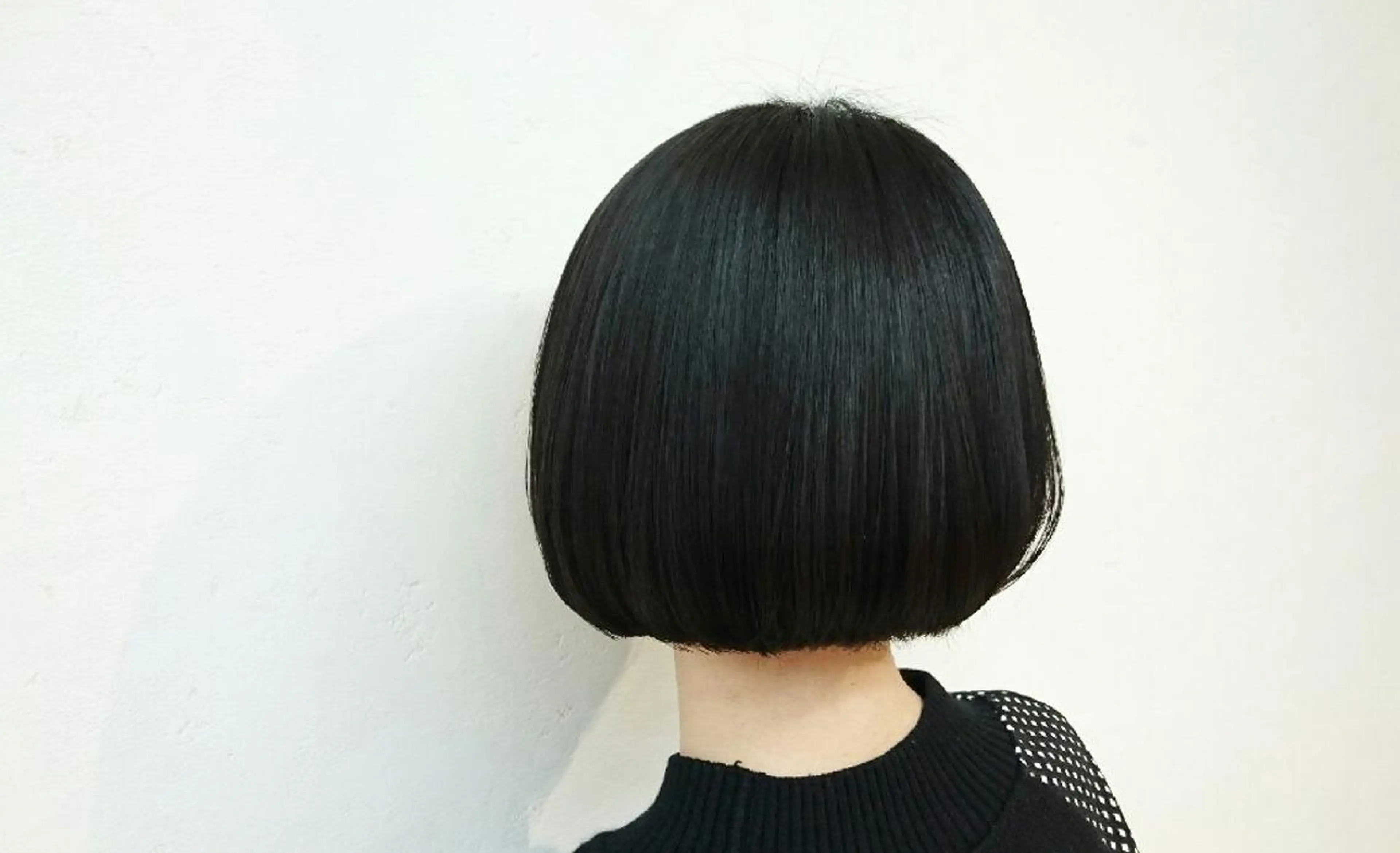 ショート カラー 黒髪 透明感ハイライト◎ 伊藤夏海のヘアスタイル