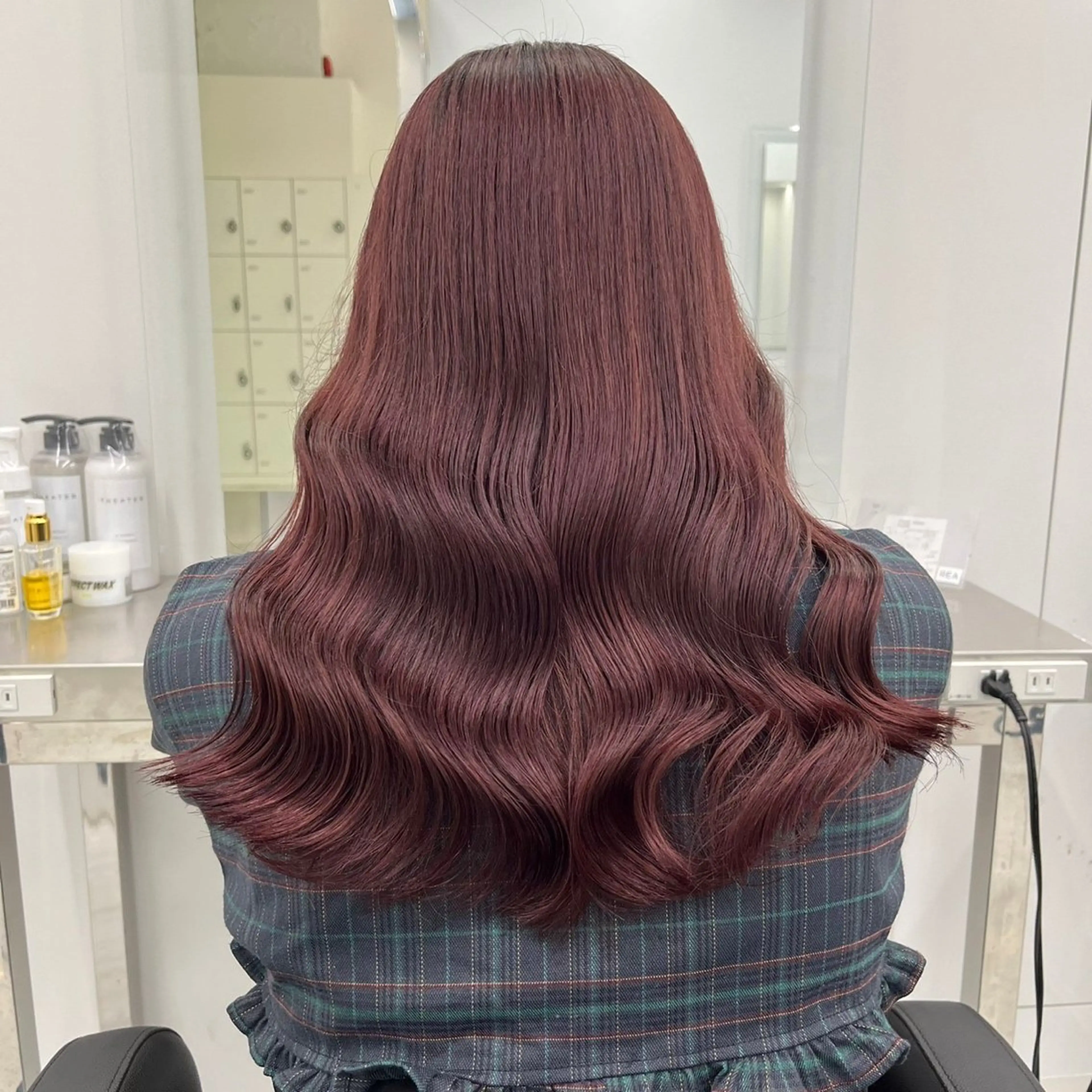 ミディアム カラー 🩶透髪×モテ髪🩶 池袋SHE🏹🩶のヘアスタイル