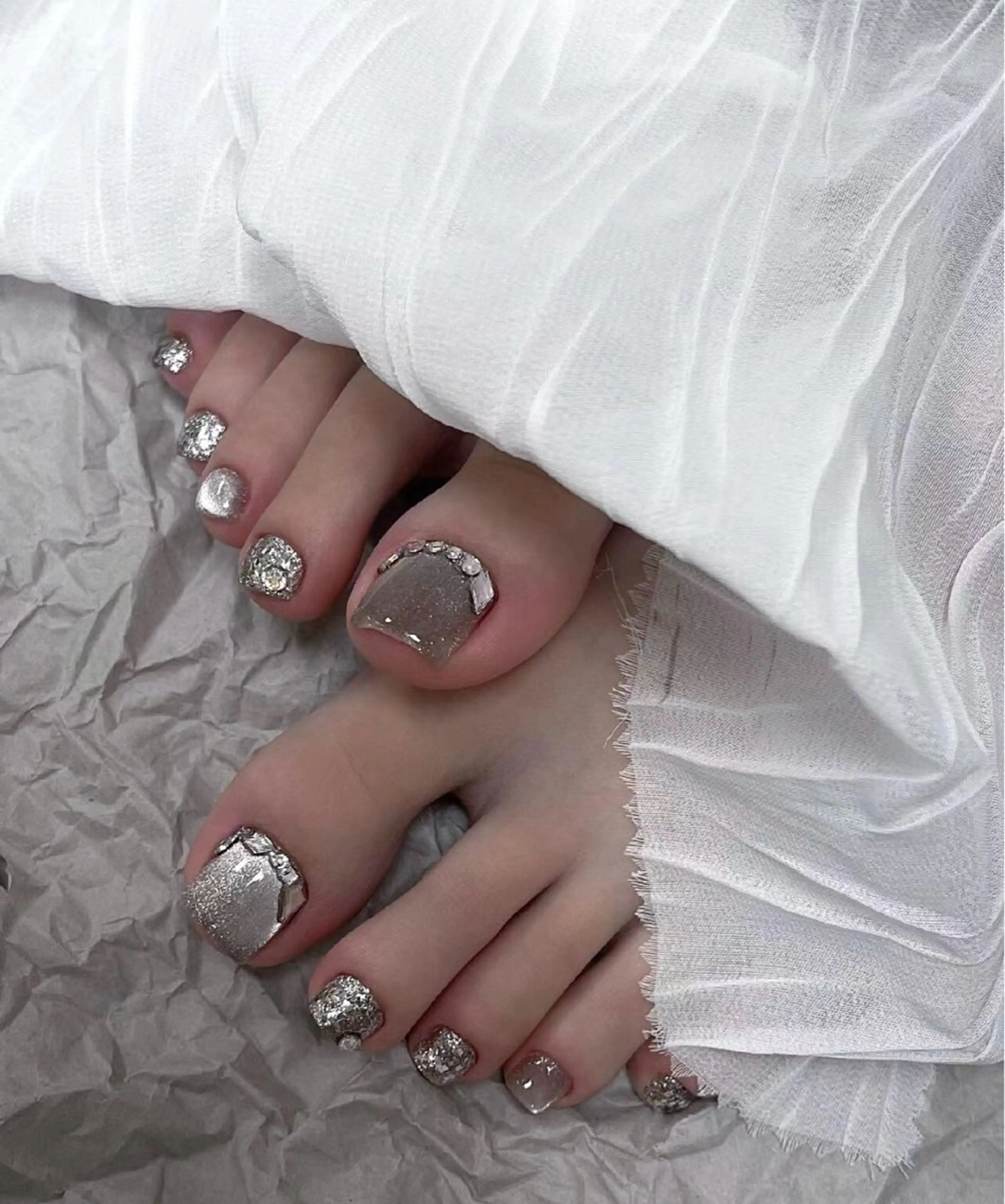 ネイル フットネイル キラキラネイル マグネットネイル 持ち込み 夏ネイル BabyYouMi nailのネイルデザイン