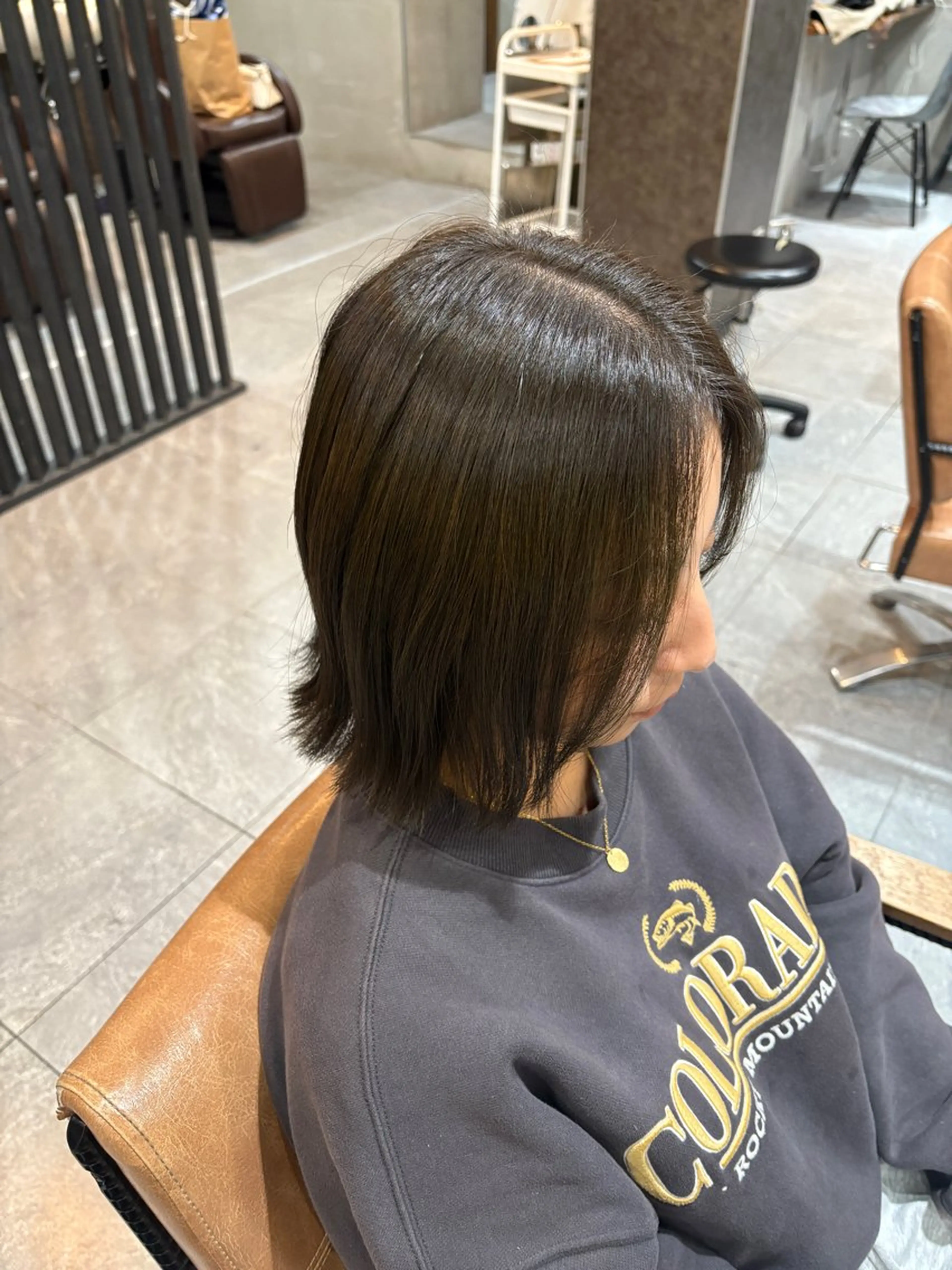 ミディアム カラー ベージュカラー 透明感カラー オリーブベージュ 似合わせカット @artina ⭐️KAHO⭐️のヘアスタイル