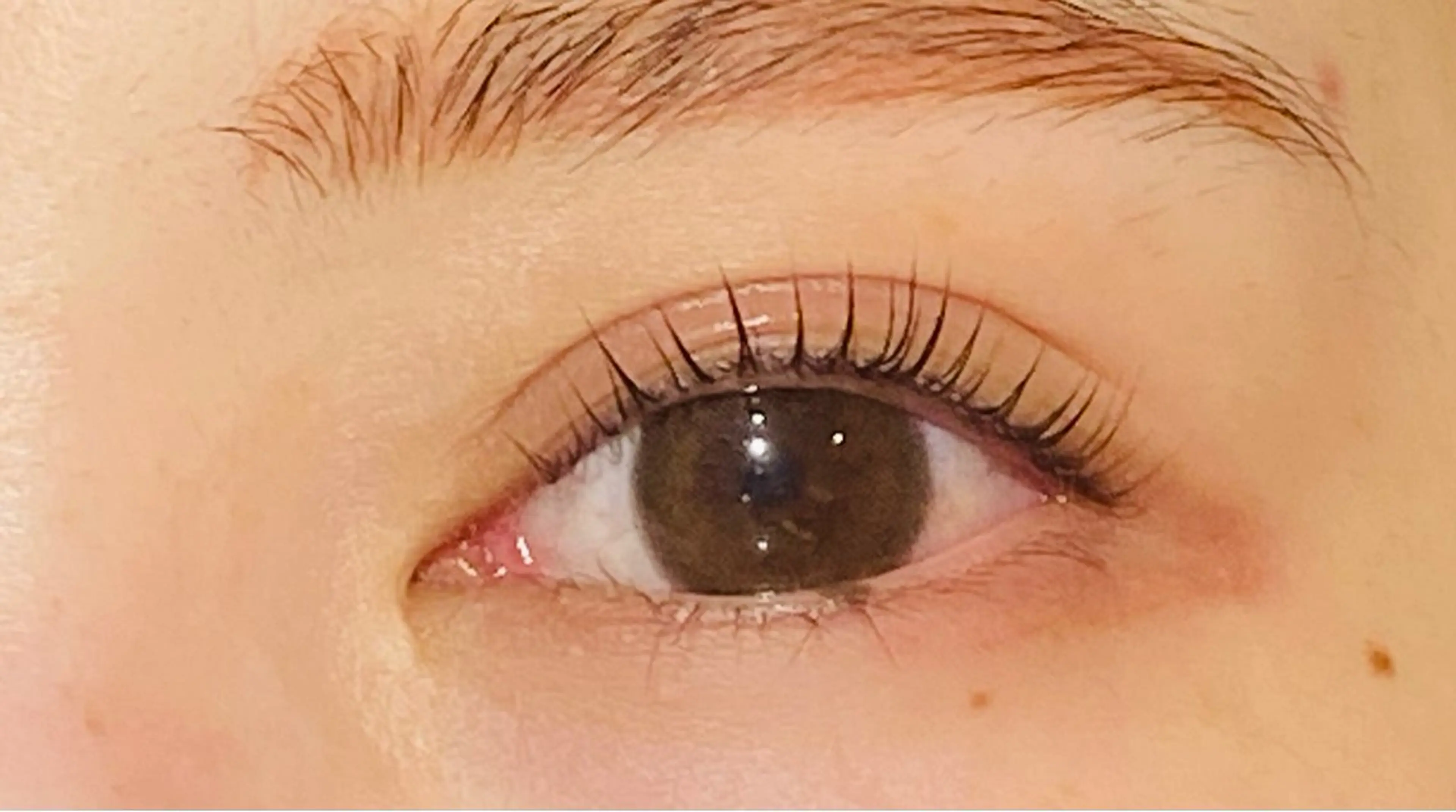 パーマ beauty salon mee+所属・mee+ Akiのマツエク・マツパデザイン