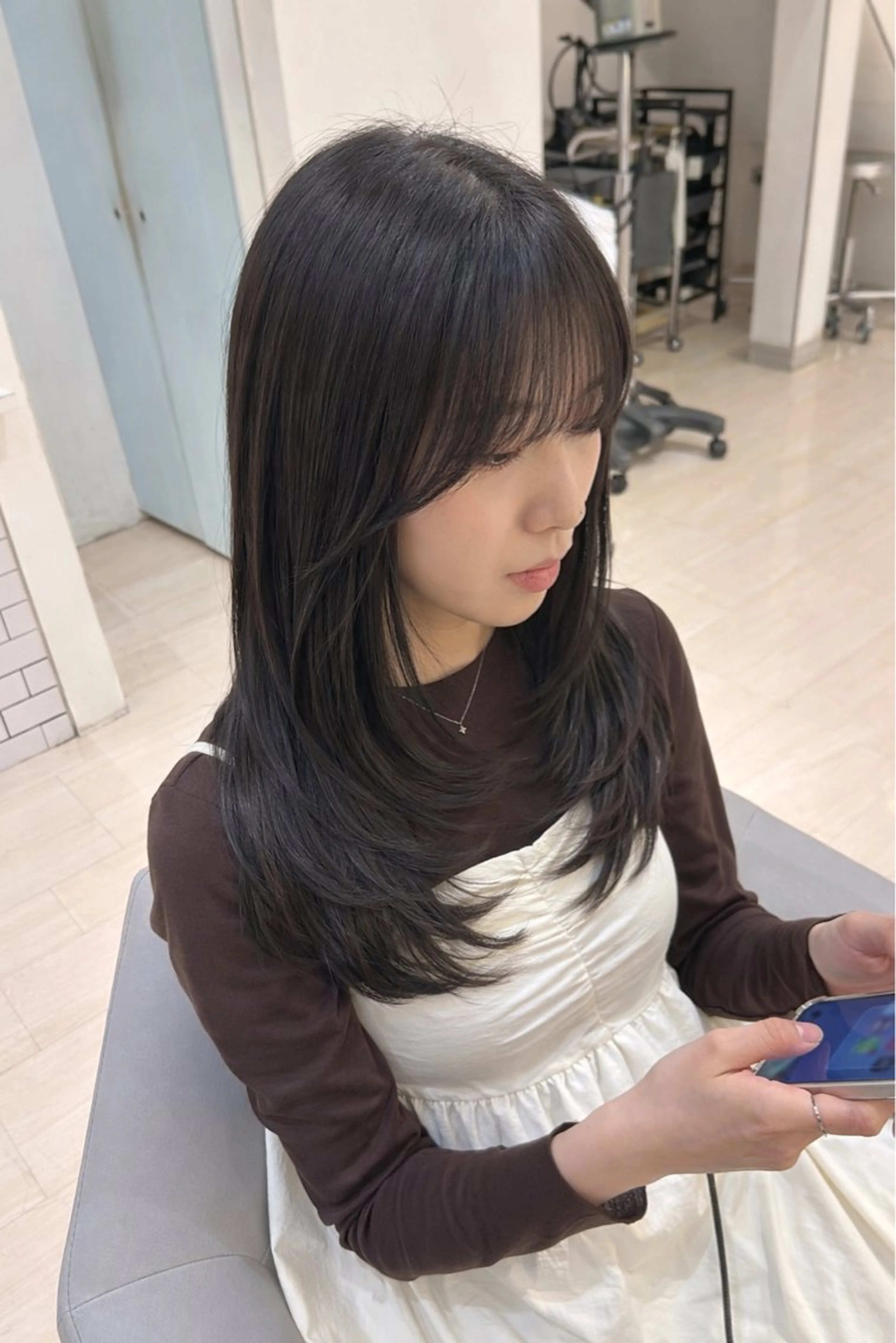 ミディアム カット ヘアカラー 堀 日次のヘアスタイル