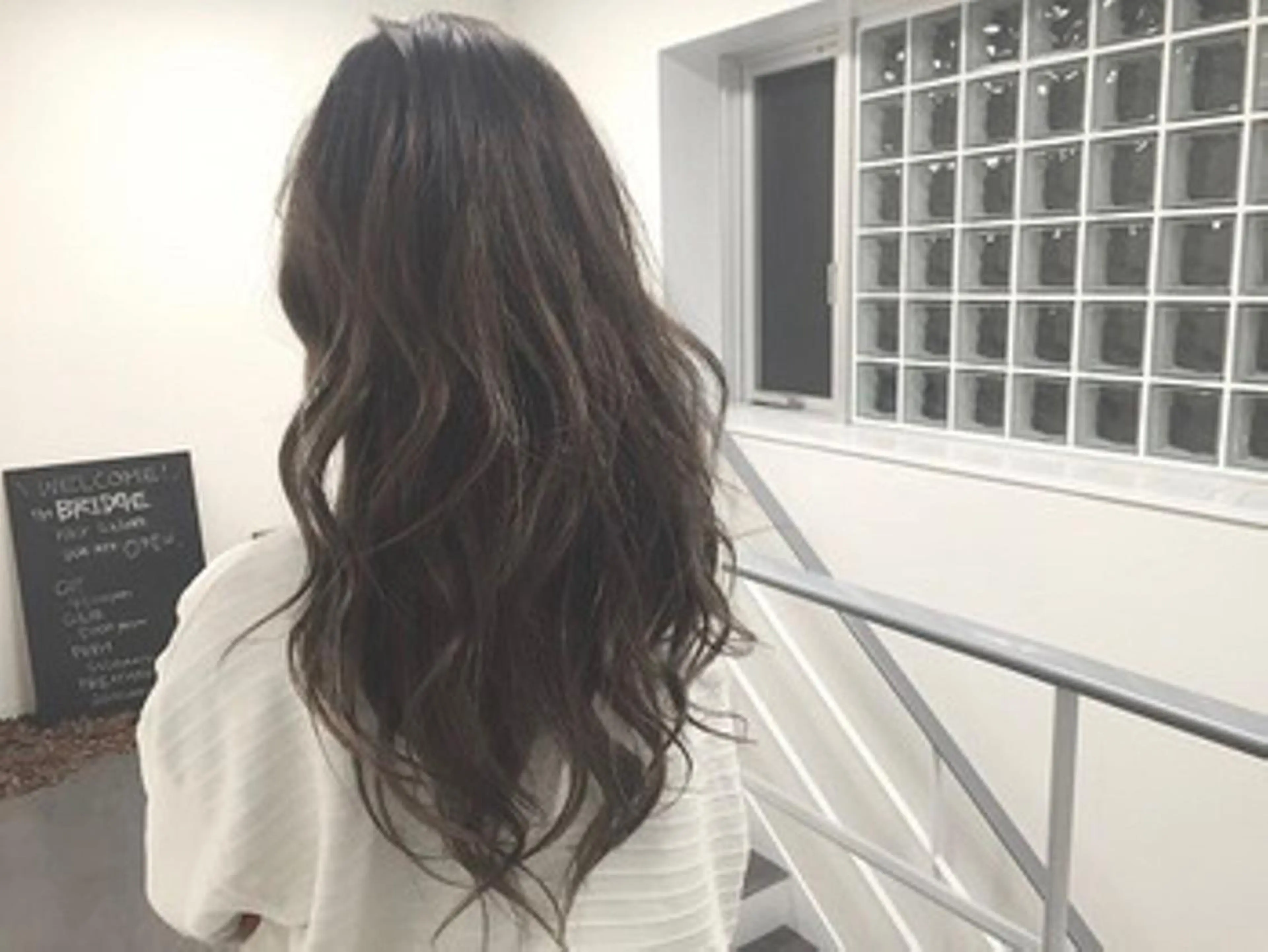 ロング the BRIDGE hair salonのヘアスタイル