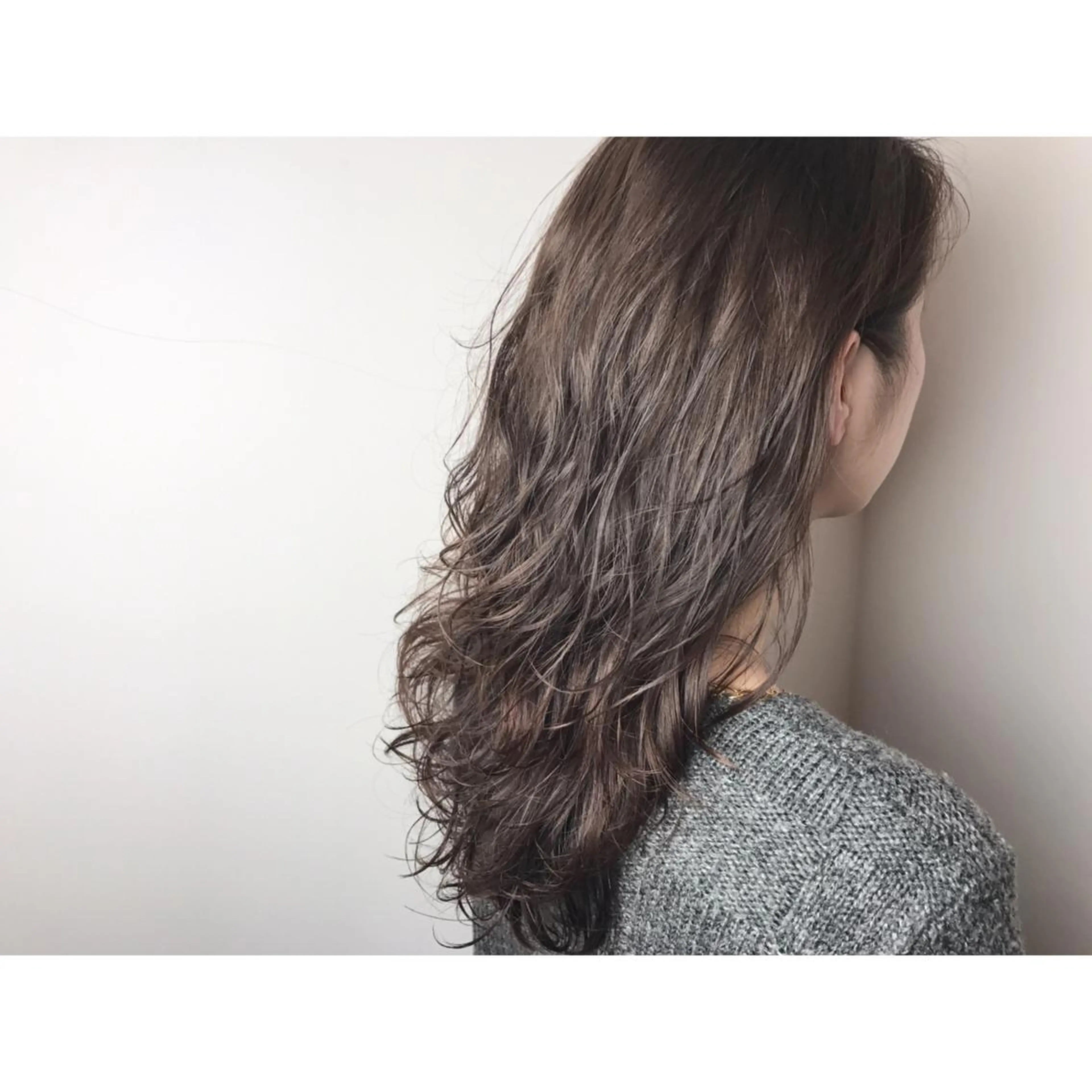 ロング パーマ ショート/レイヤー なら石井知希のヘアスタイル