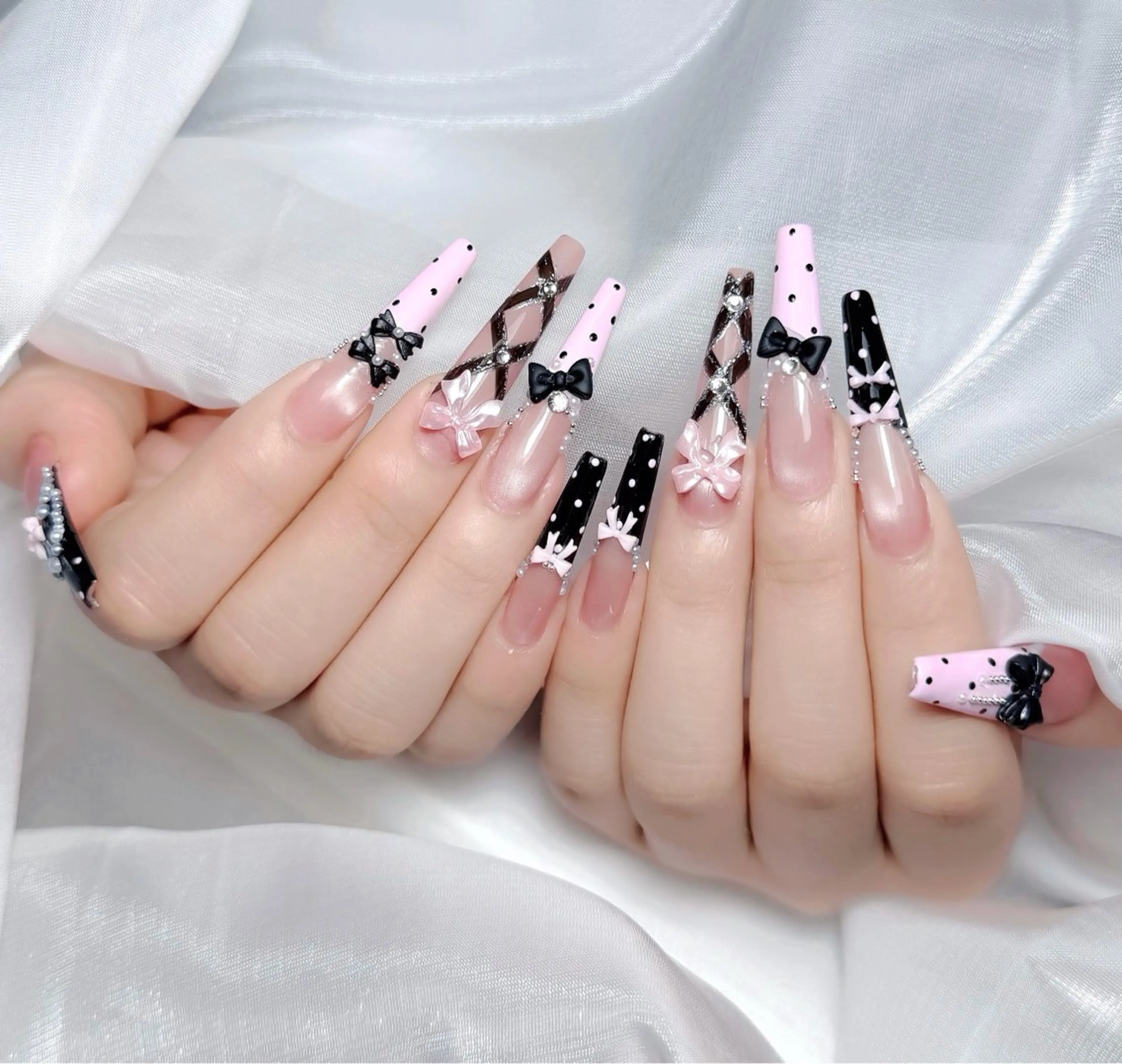 ネイル アートネイル フレンチネイル ジェルネイル 韓国ネイル マグネットネイル ハンドネイル Lenie Nail Okuboのネイルデザイン