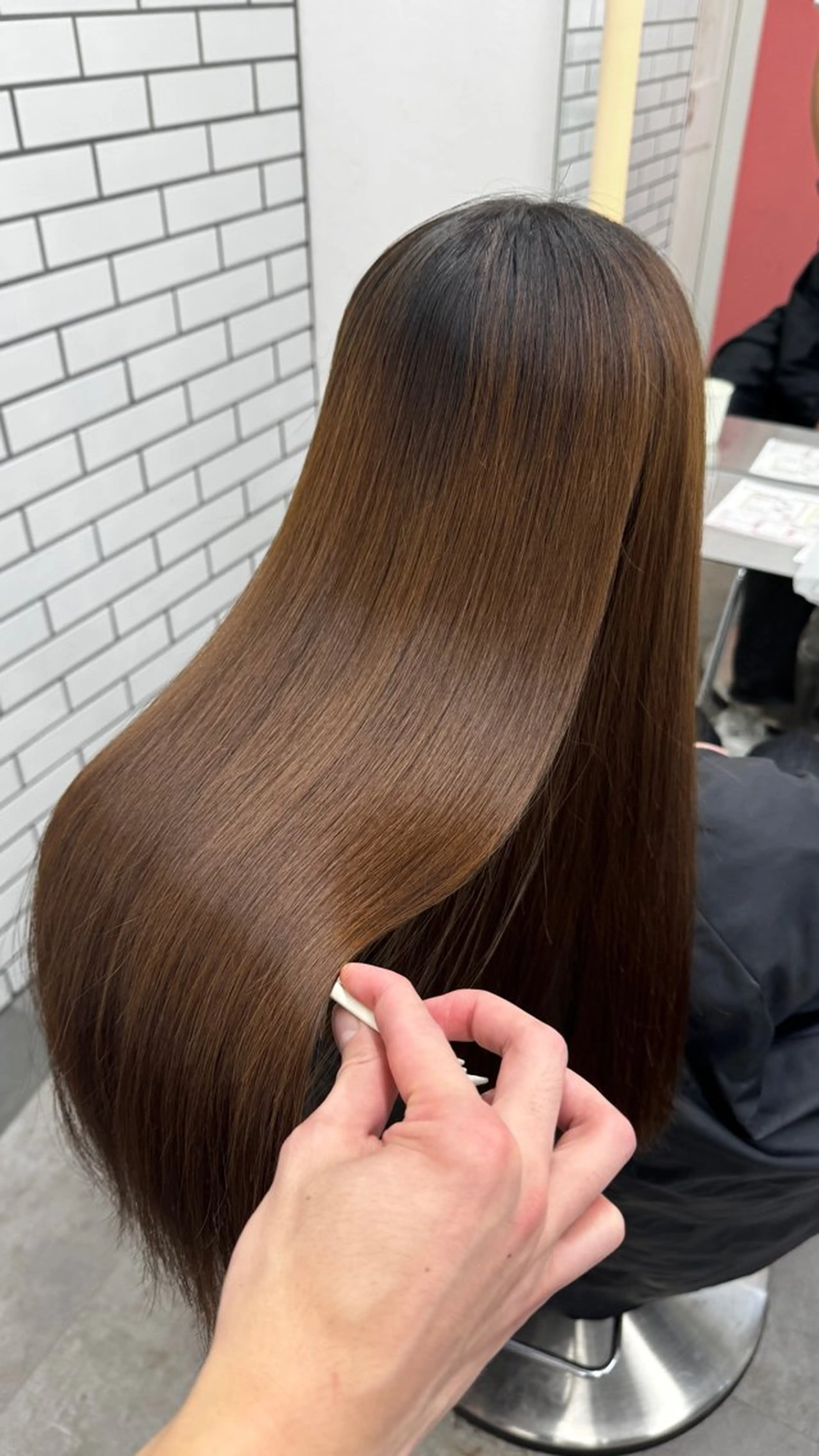 前髪のイヤなうねり撃退🔫💥汗にも負けない‪💧‬前髪縮毛矯正➕髪質改善集中内部補修トリートメント🤍(カット無し❌)の写真