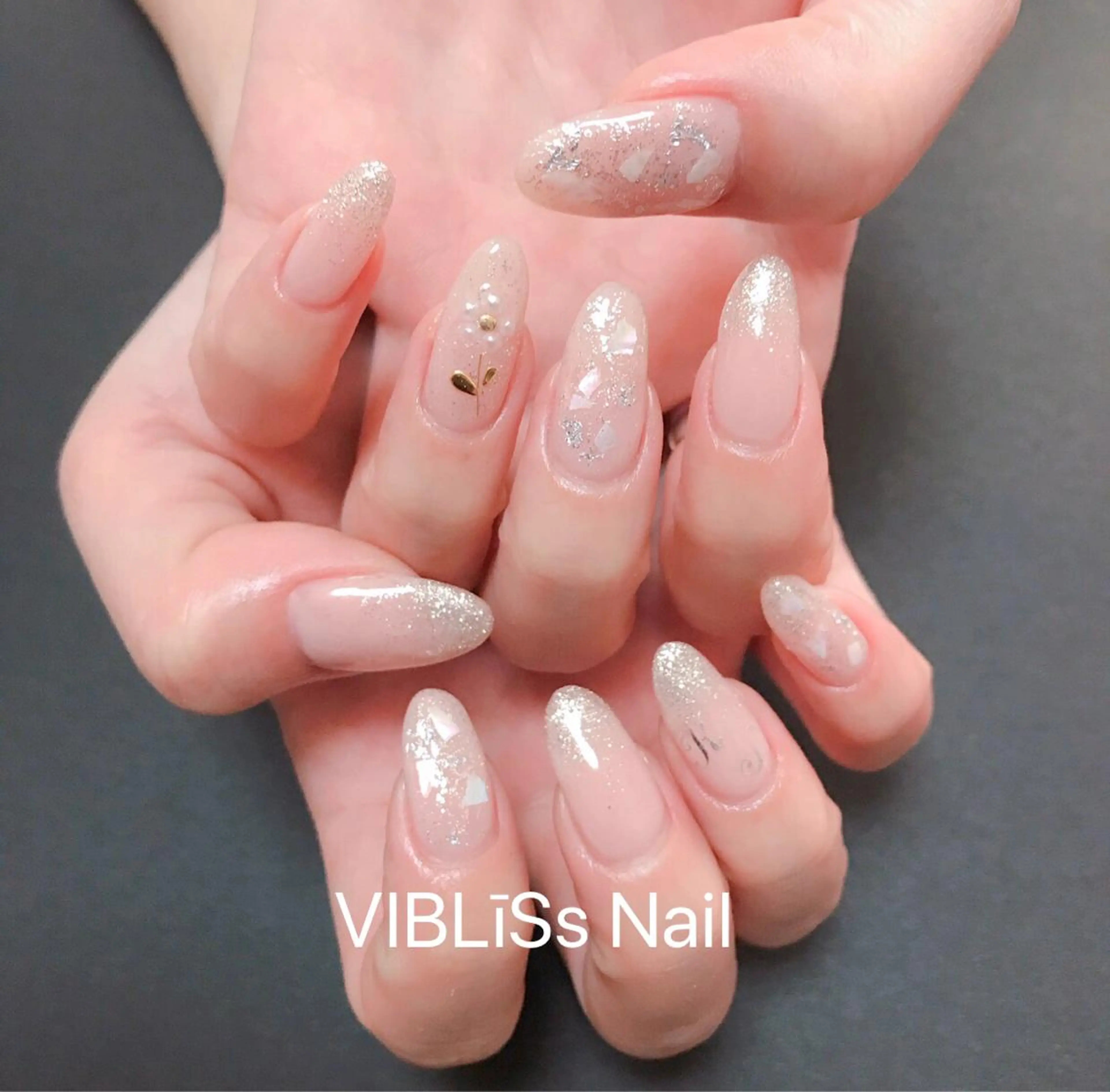 ネイル VIBLīSs nailのネイルデザイン