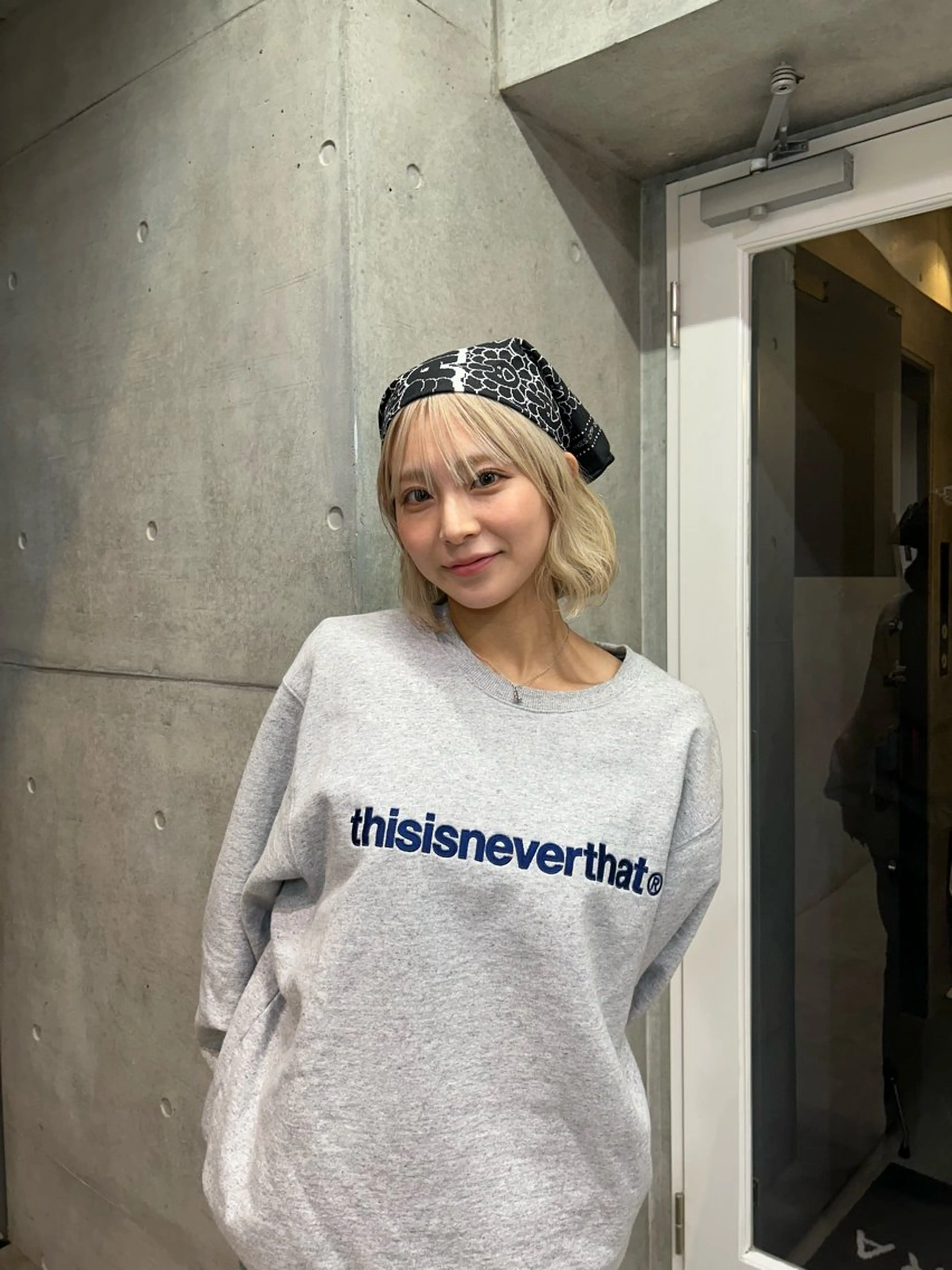 ショート カラー レイヤー/ブロンド 透明感カラー/ヒロトのヘアスタイル