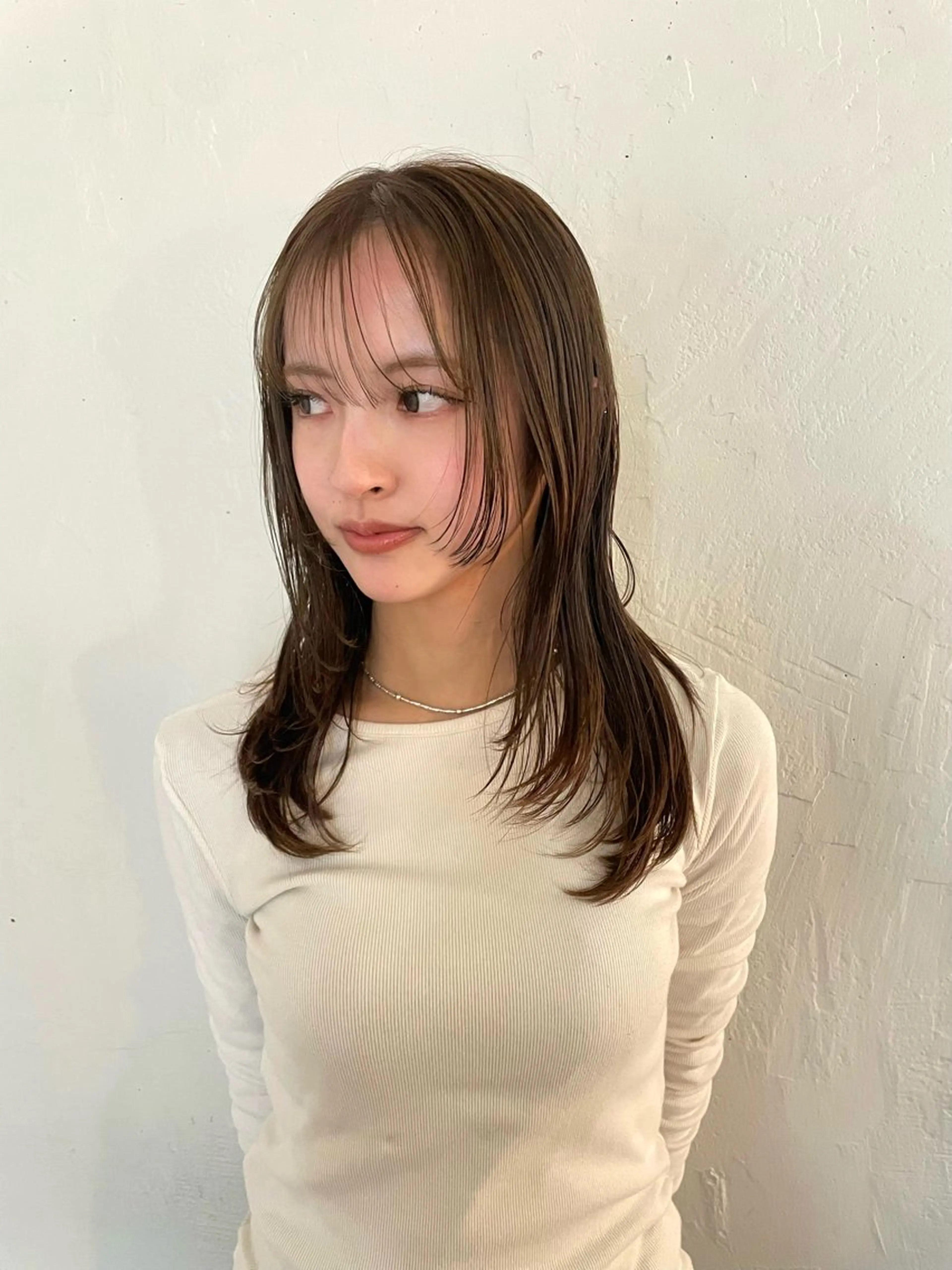 ミディアム カラー ベージュカラー オリーブベージュ ヘアカラー Then所属・mana/ハイトーン /ヘアアレンジ🎀のヘアスタイル