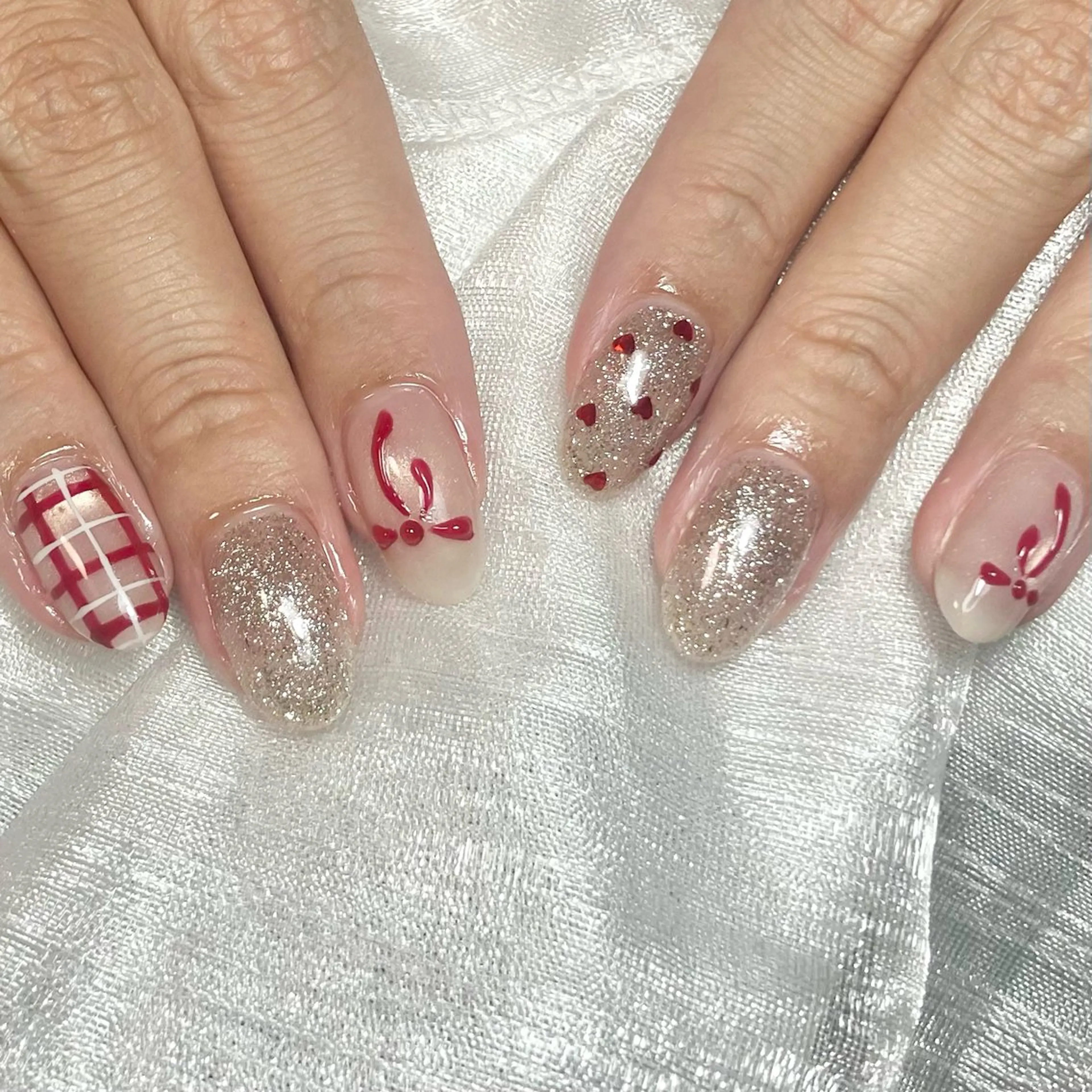 (オフ込み)ワンカラー➕4本アートディサインの写真