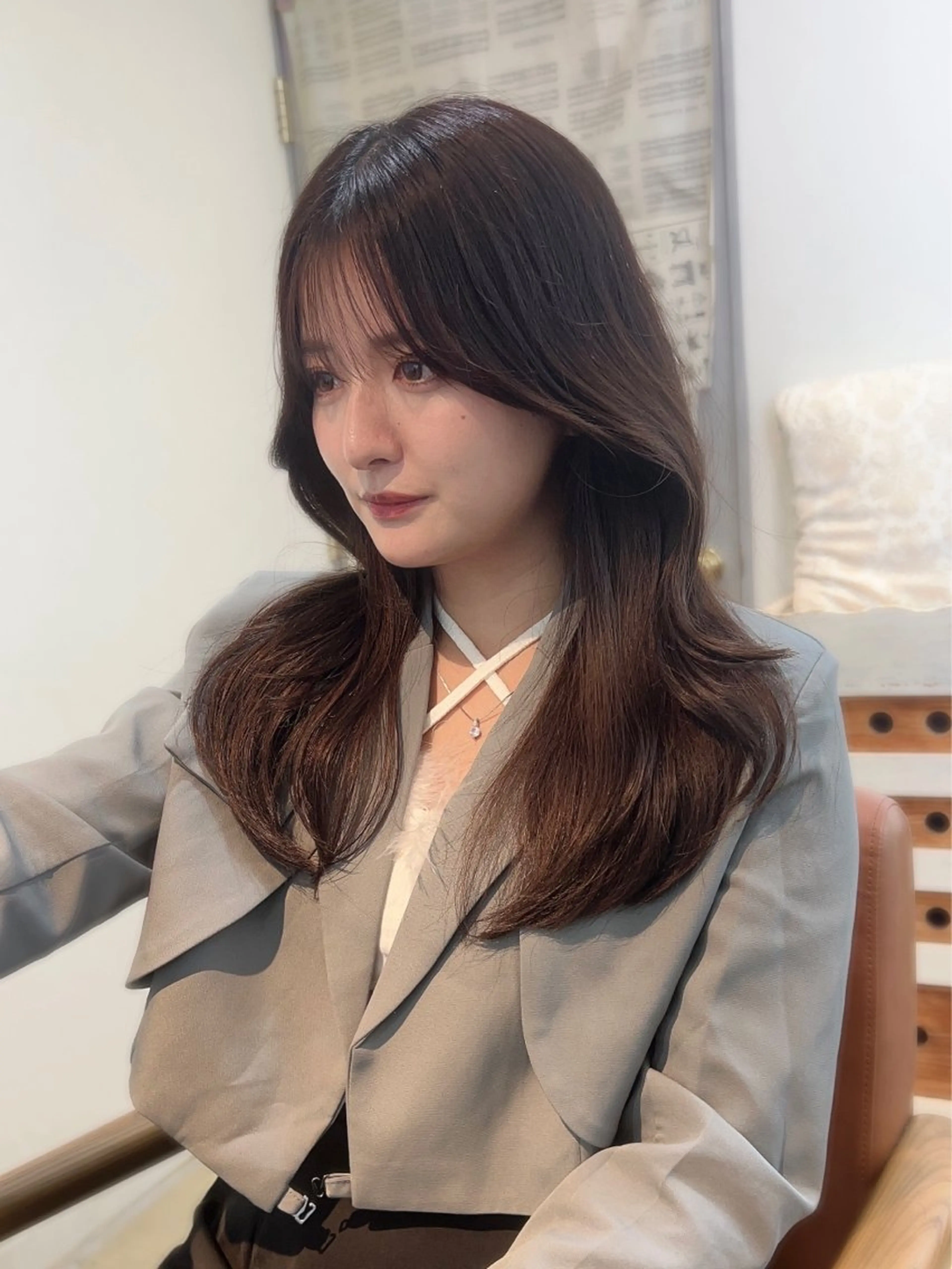 セミロング 韓国風カラー 顔周りカット 韓国風ヘア おくれ毛 小顔カット カット ヘアカラー 韓国レイヤーカット 🇰🇷千葉のヘアスタイル