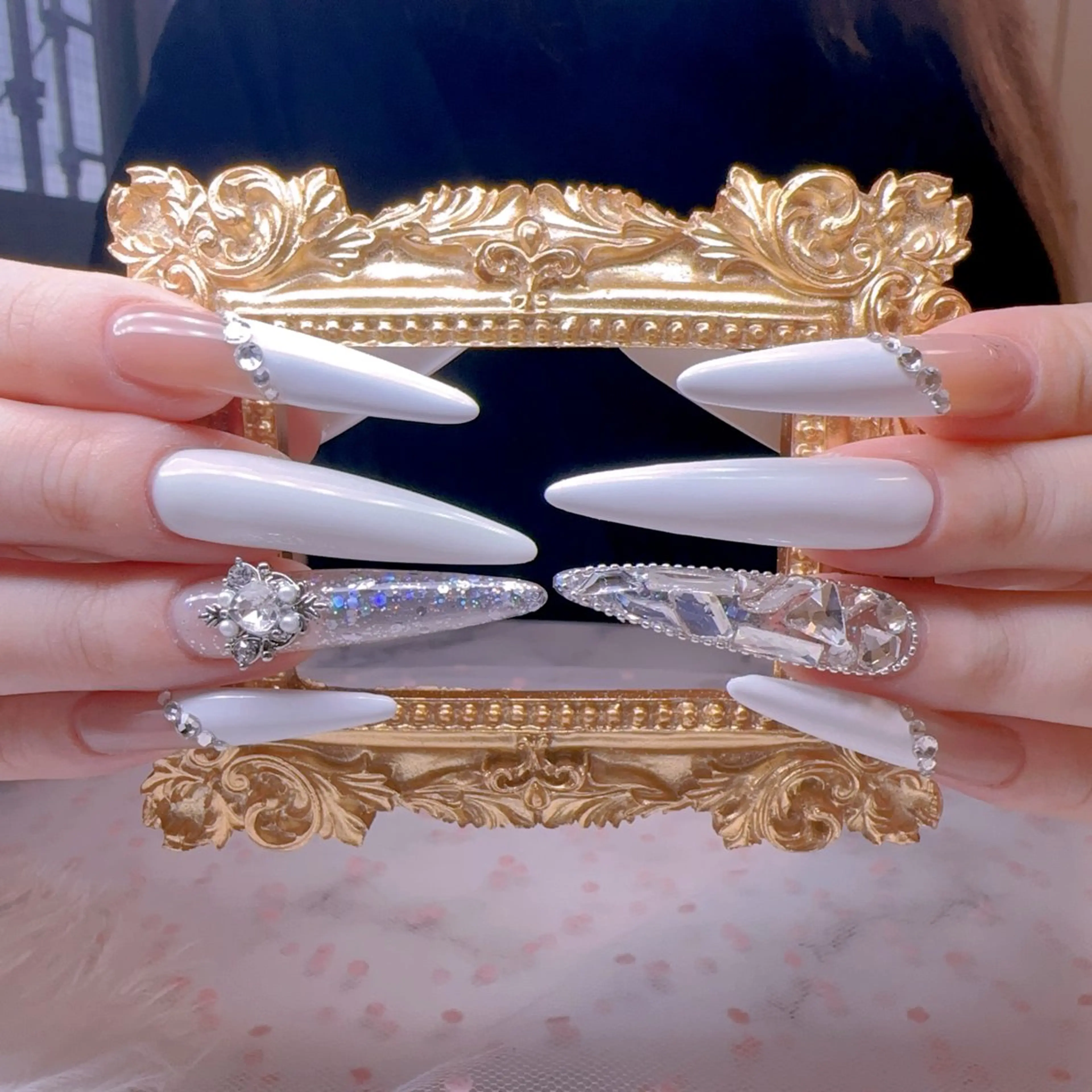 ネイル オーロラネイル フットネイル 韓国ネイル ラメ(グリッター) ラメグラデーション ハンドネイル Belle nail salon 新小岩のネイルデザイン