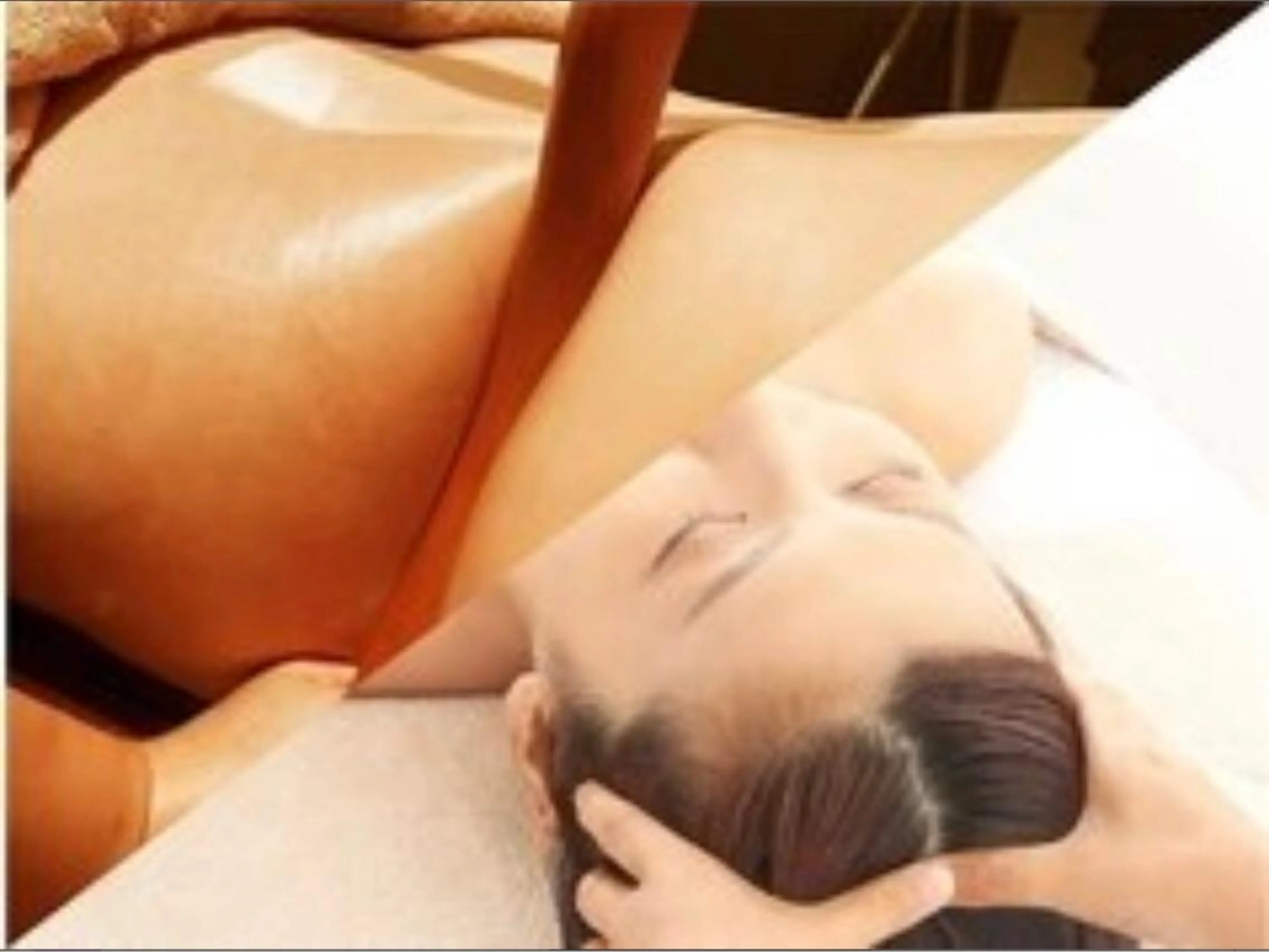 ご褒美全身アロマリンパマッサージ60分の写真