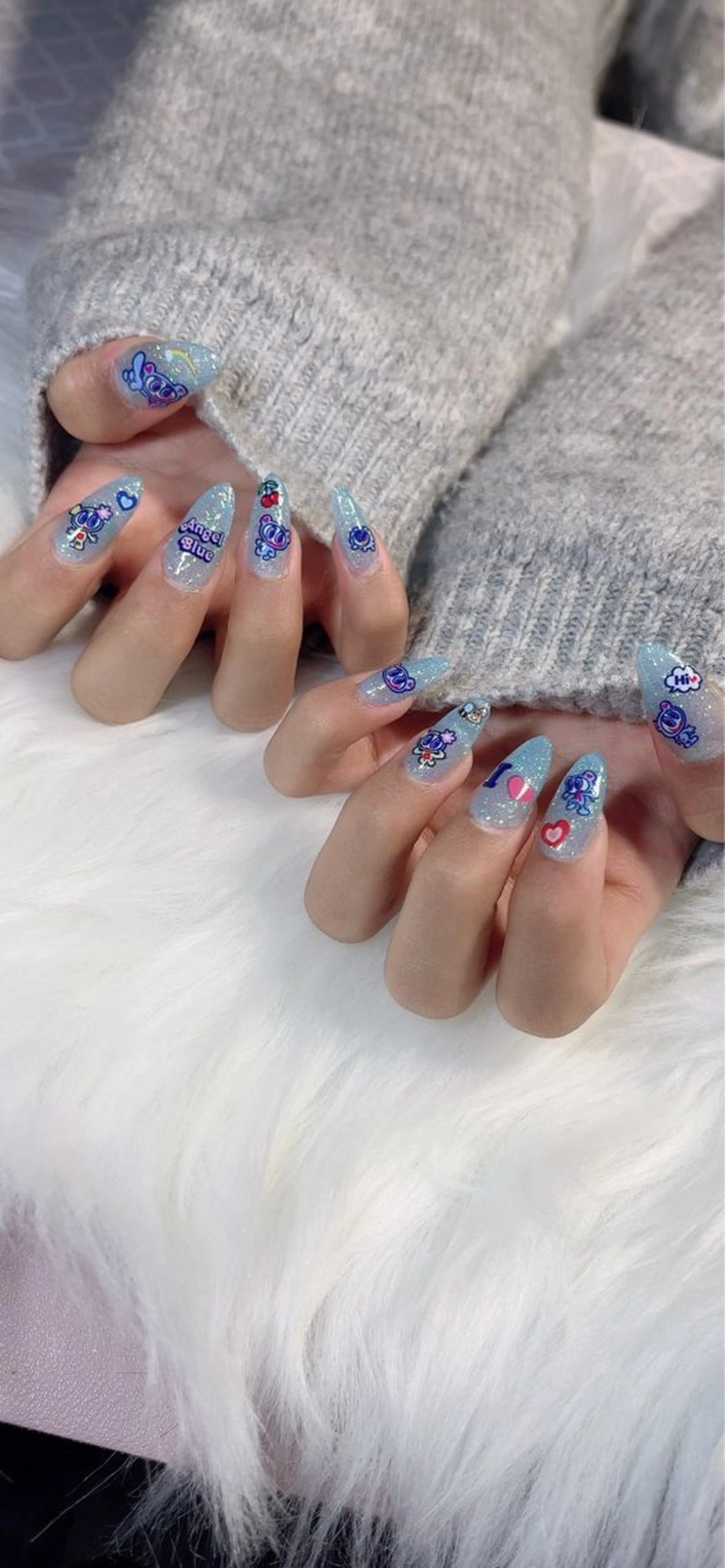 ネイル VIBLISS. ヴィブリスのネイルデザイン