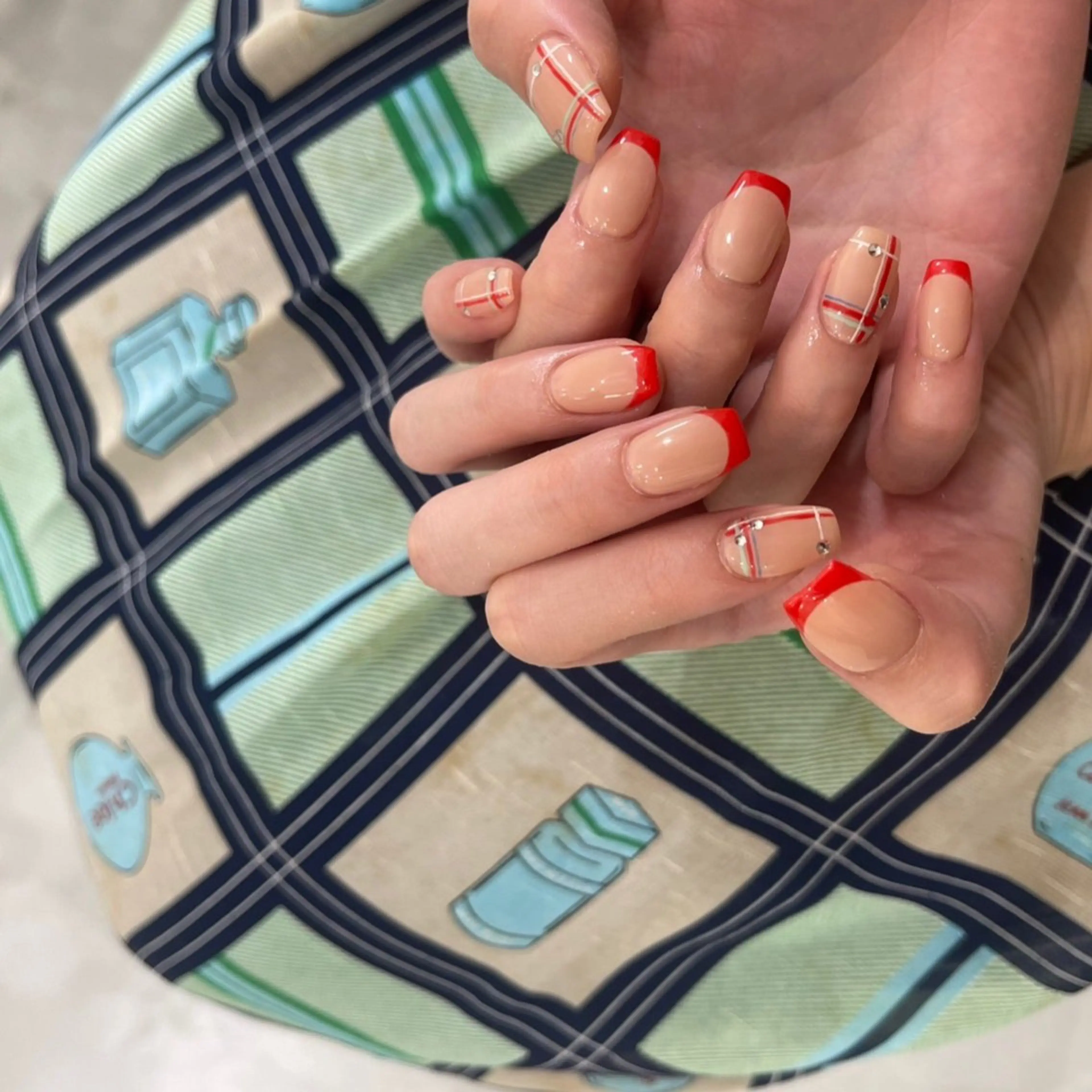 ネイル ハンドネイル momo 京橋のネイルデザイン