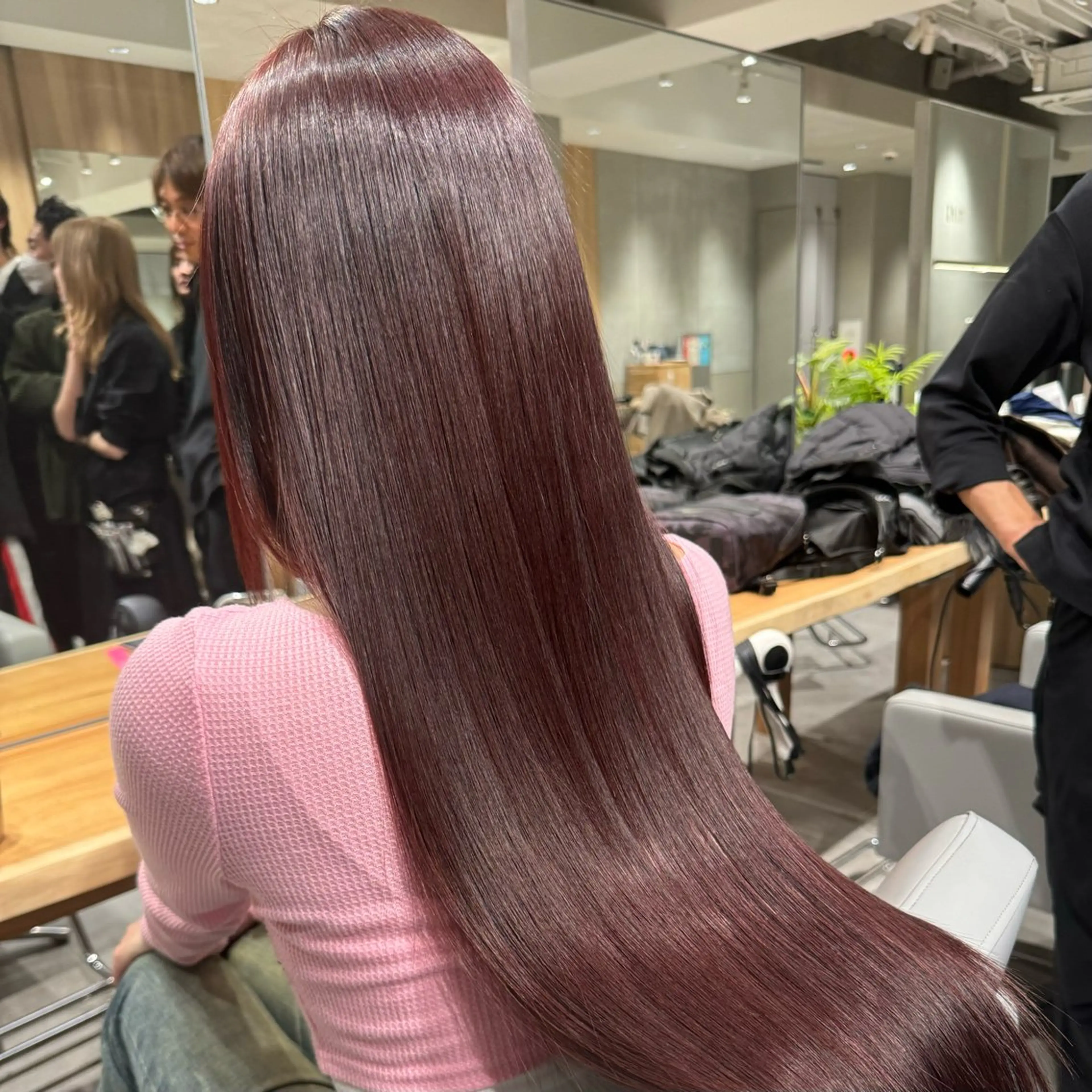 ロング youres hair恵比寿本店所属・縮毛矯正×レイヤー カット/飯田 輝のヘアスタイル