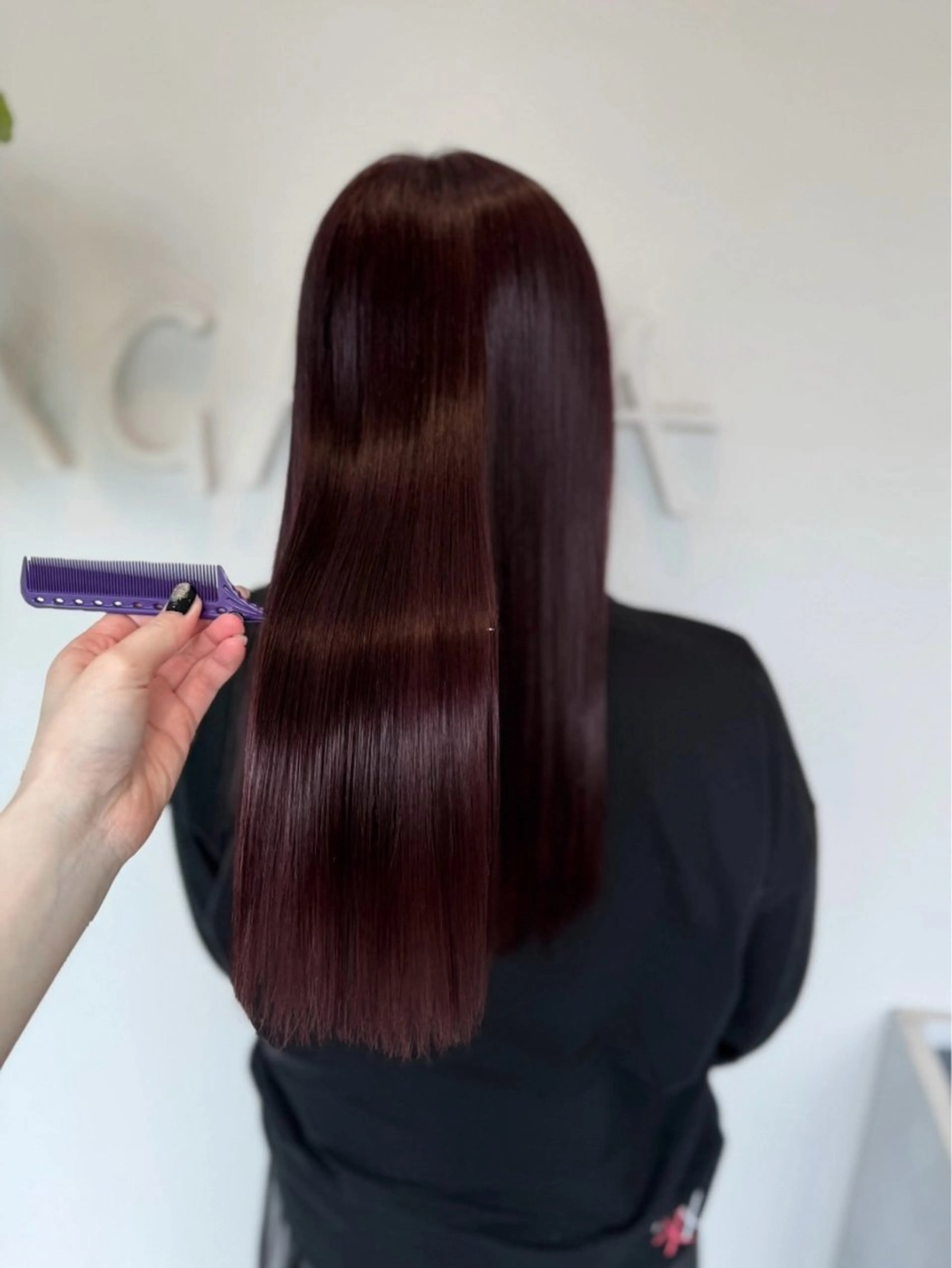 ロング カラー ボルドーカラー 髪質改善 トリートメント カット ヘアカラー トリートメント 透明感カラー／ 艶感カラー／RAMUのヘアスタイル