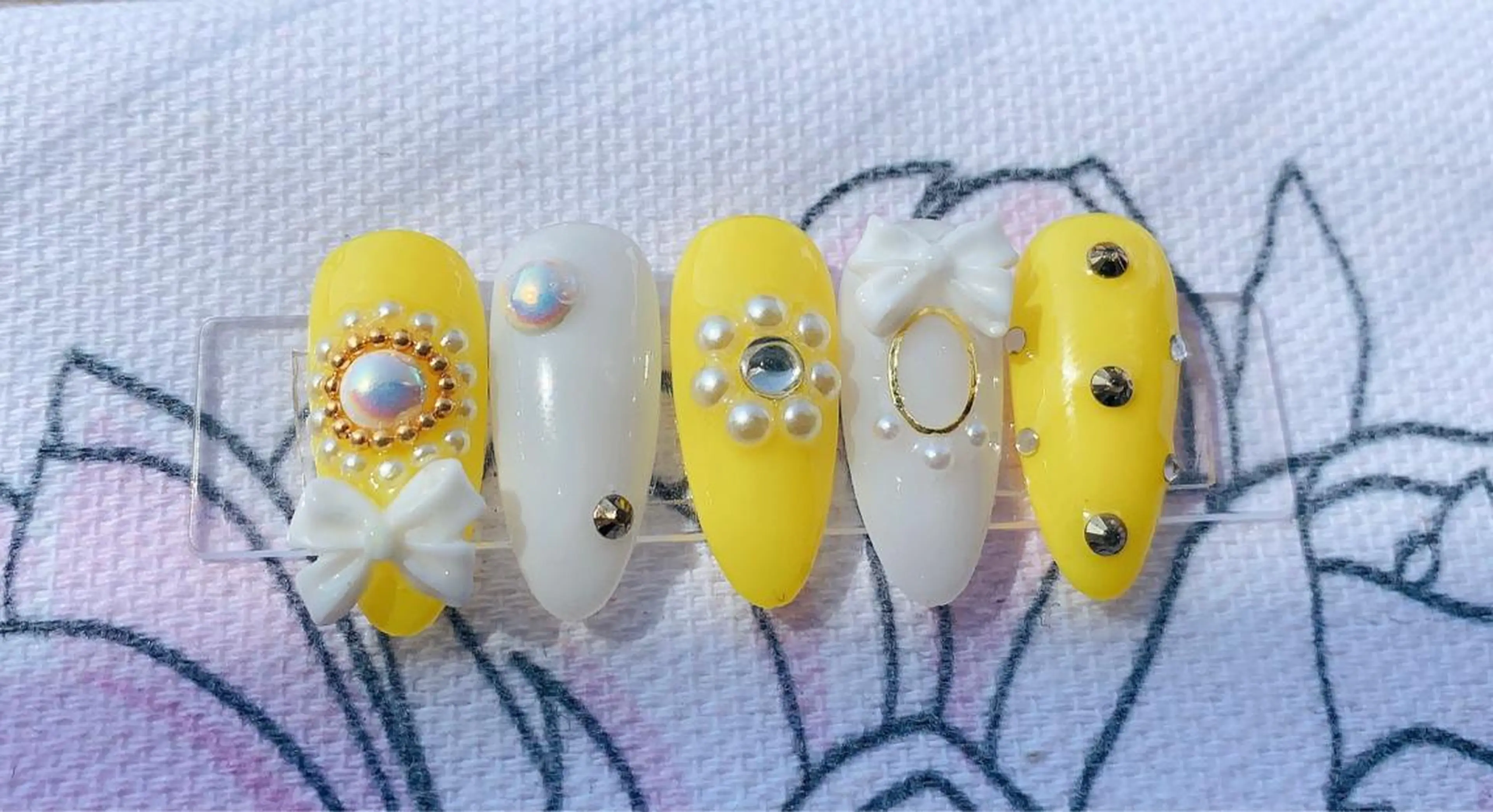 キッズ Ui_Amor (パラジェル)のネイルデザイン