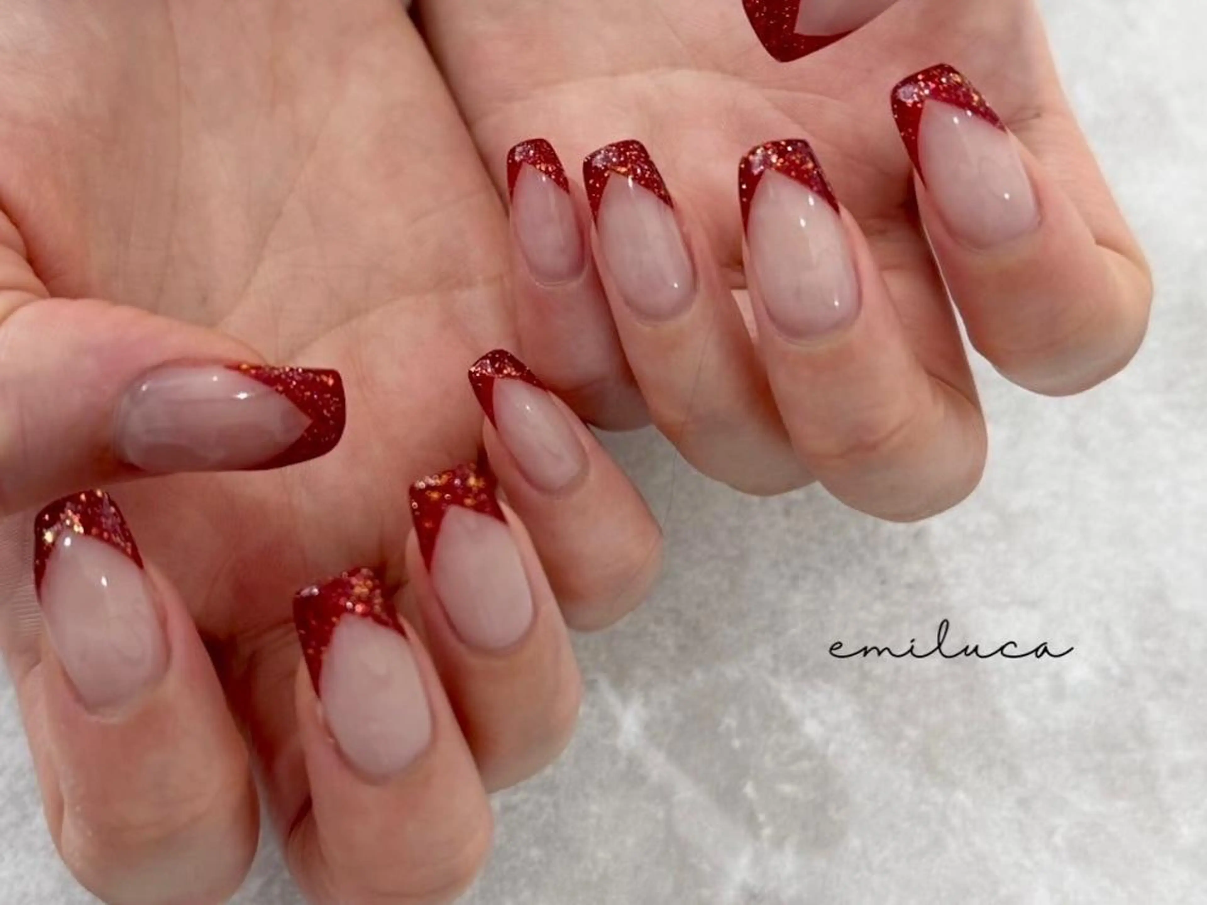 ネイル EMILUCA 本地のネイルデザイン