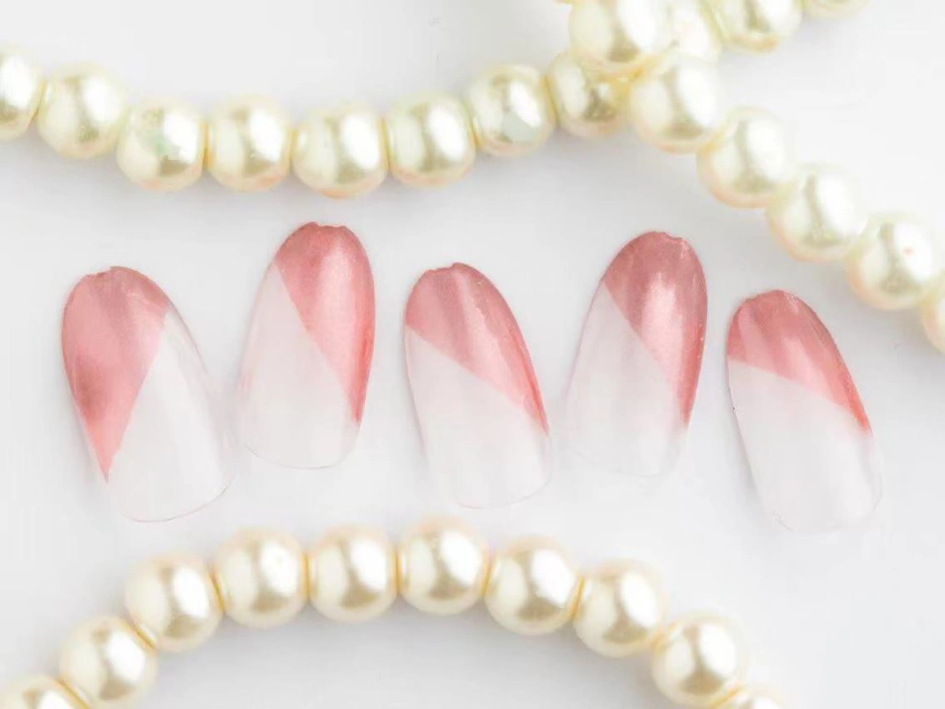 ネイル Tiary Nail Fのネイルデザイン