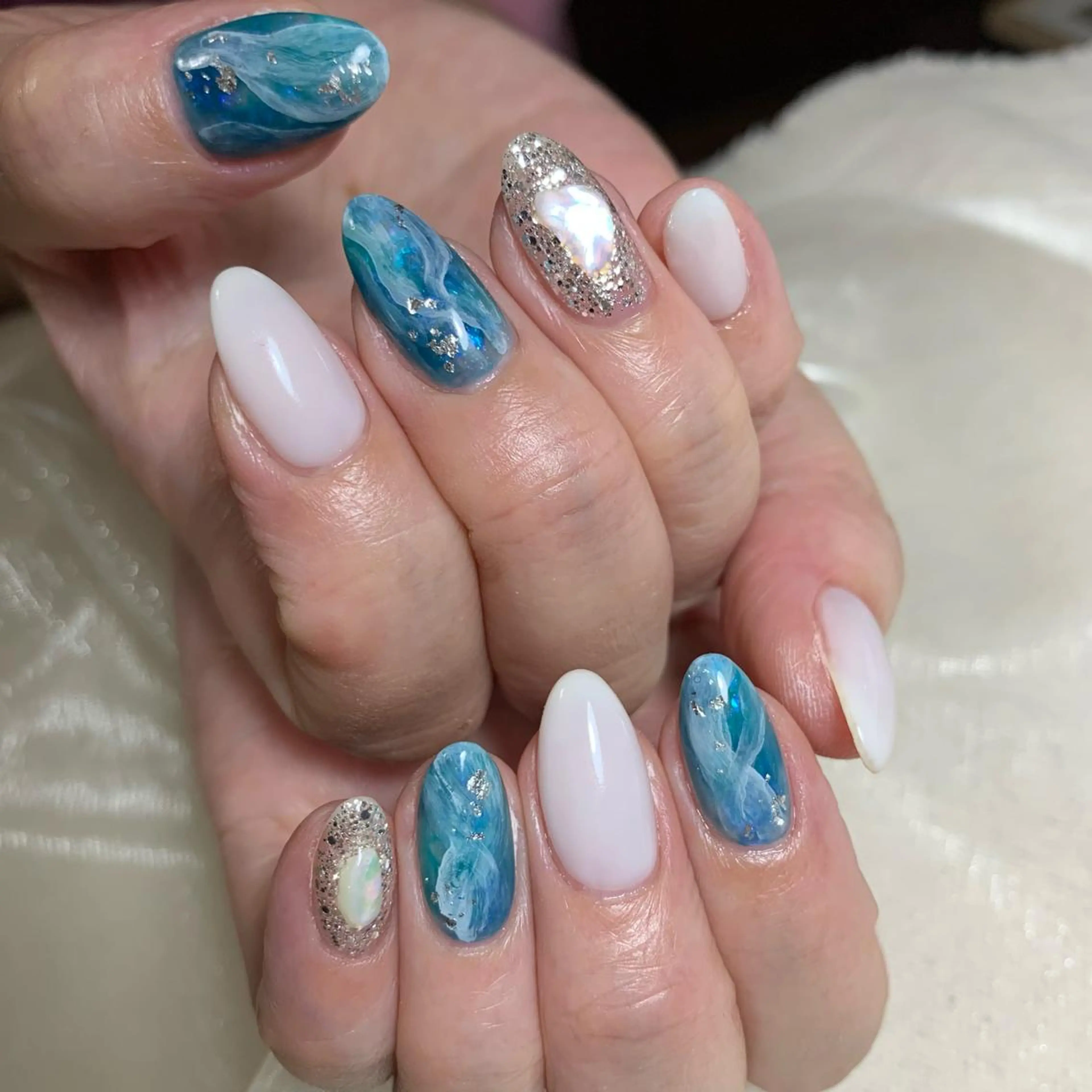 ネイル repos~ルポ~所属・里見 麗のネイルデザイン