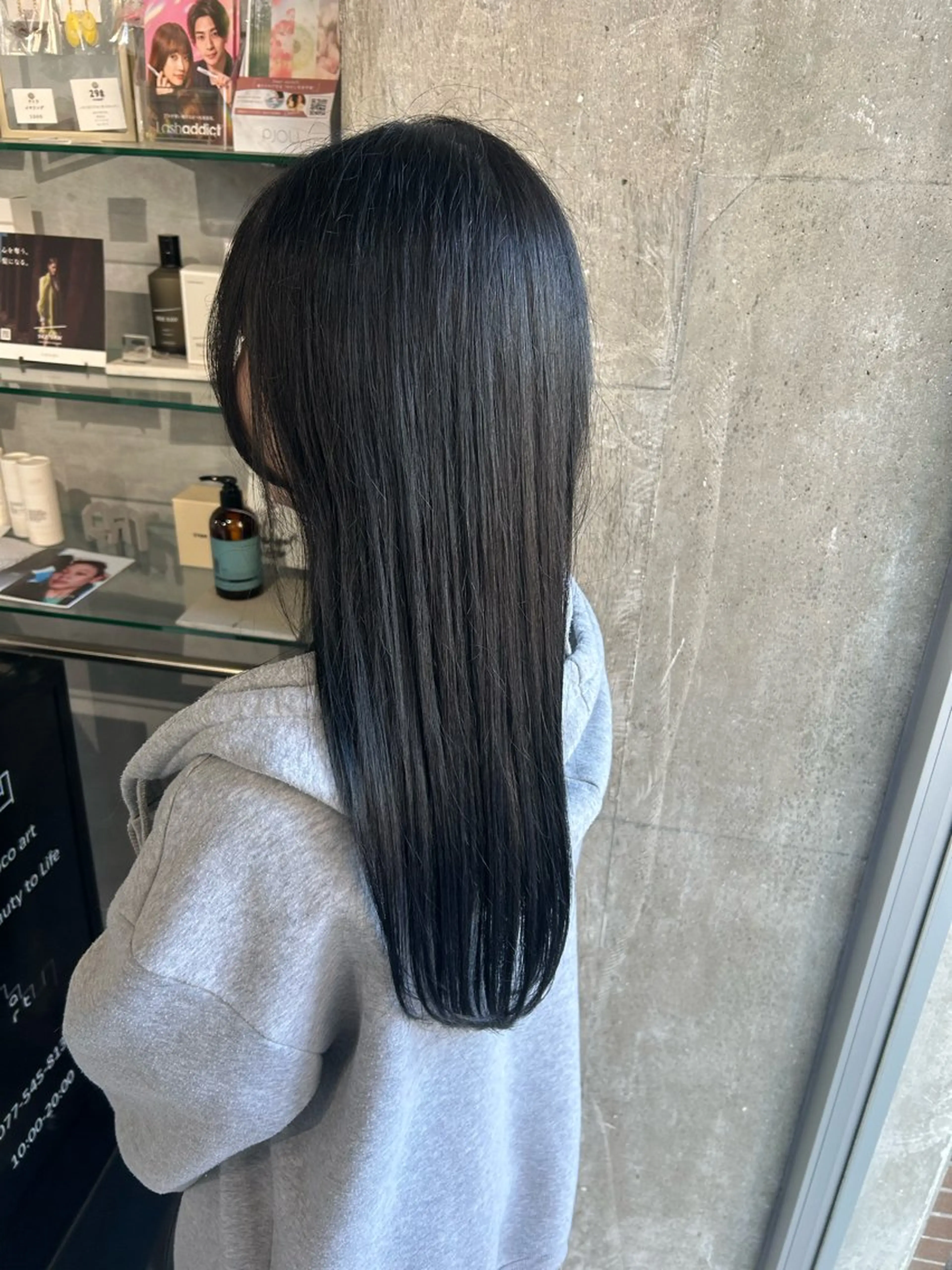 ロング カラー 凸凹 art所属・成田 有沙のヘアスタイル