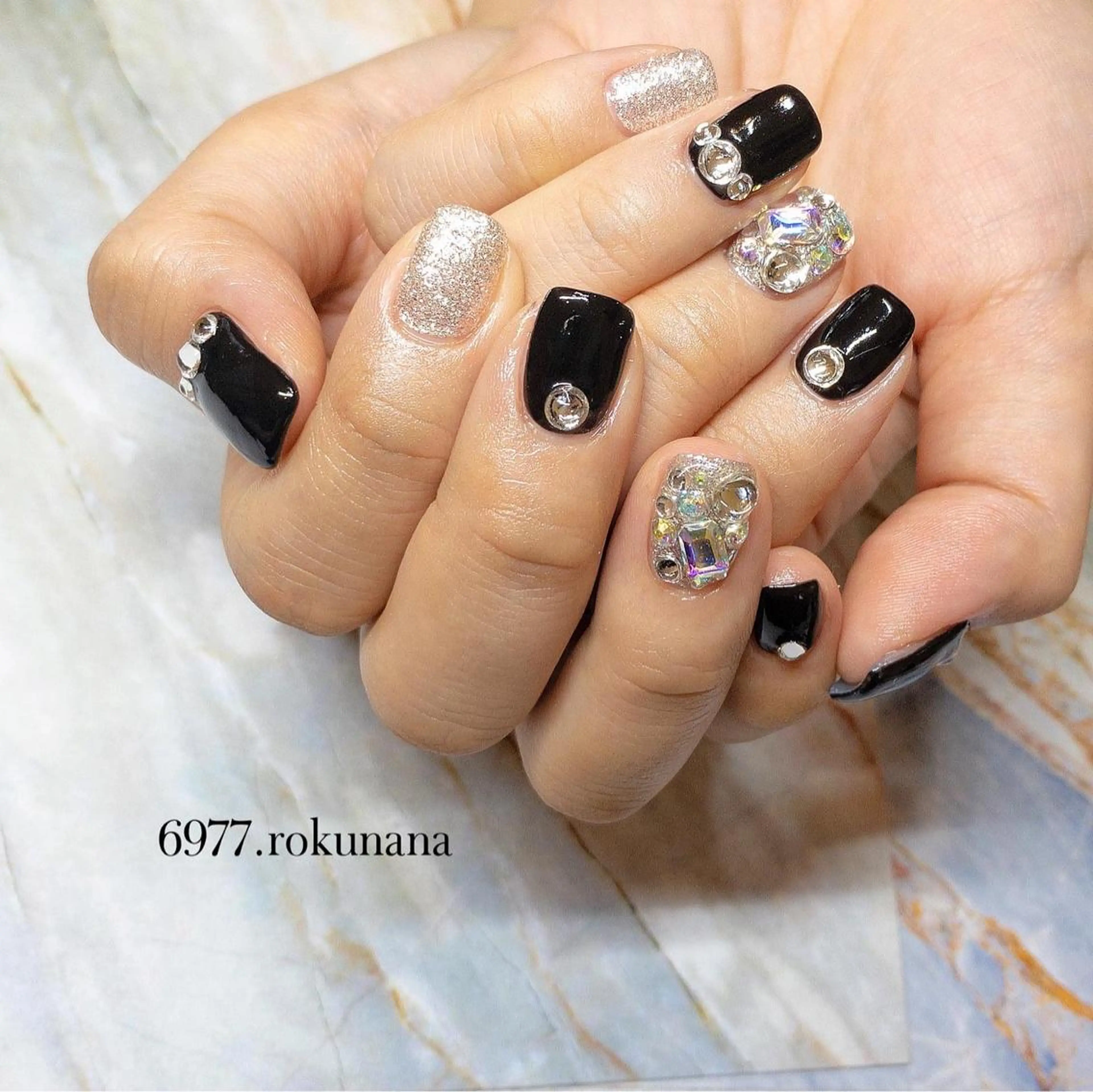 ネイル rokunana 佐野のネイルデザイン