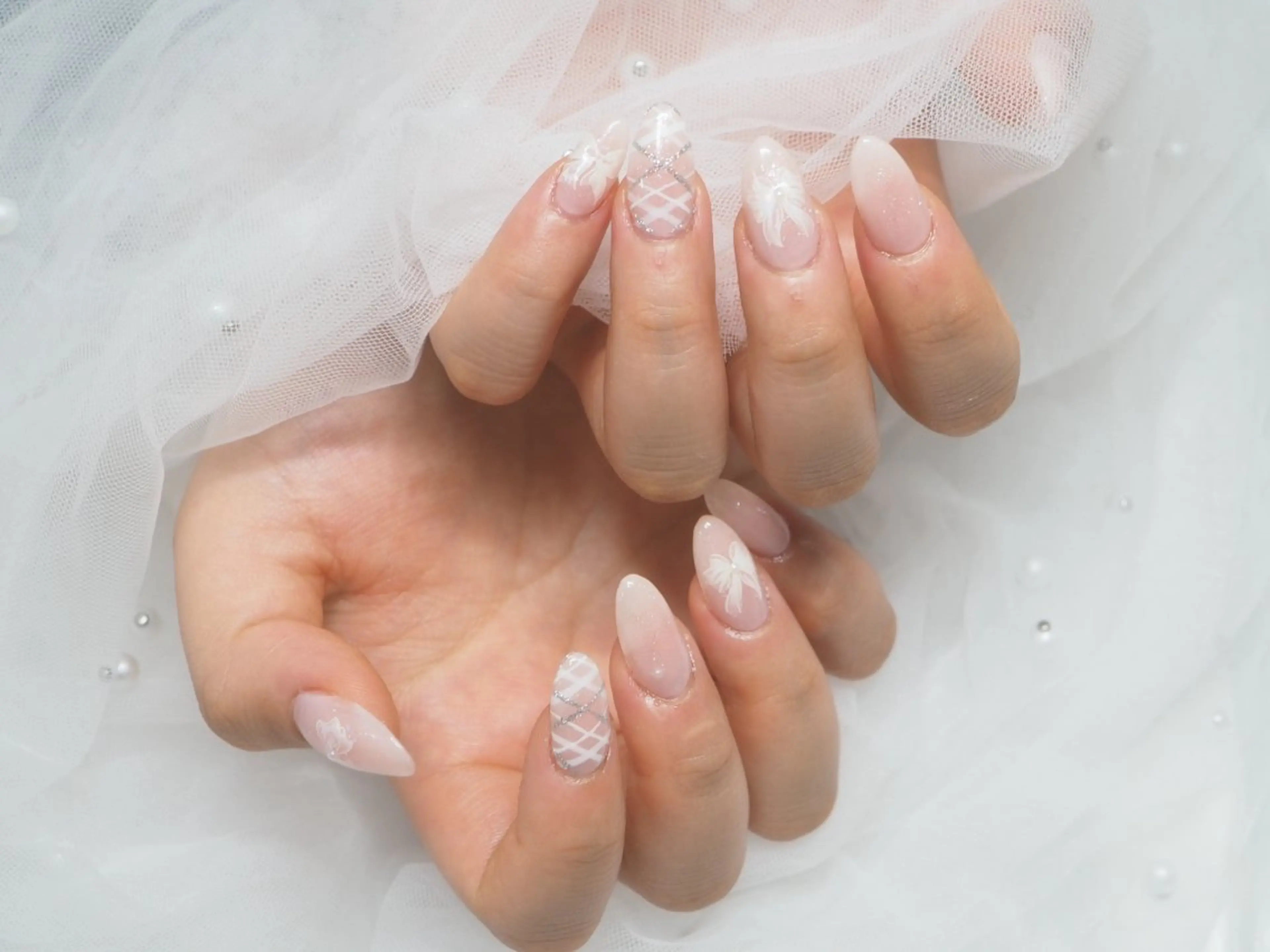 セミロング ハンドネイル 中道 彩花のネイルデザイン